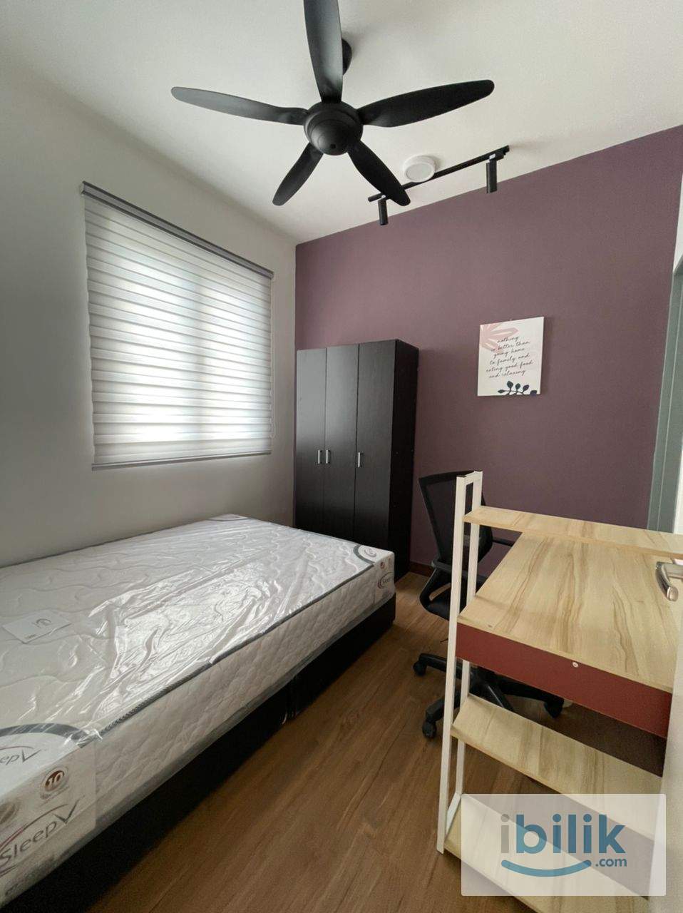 Free WIFI Single Room at Pinnacle Sri Petaling - Image 1