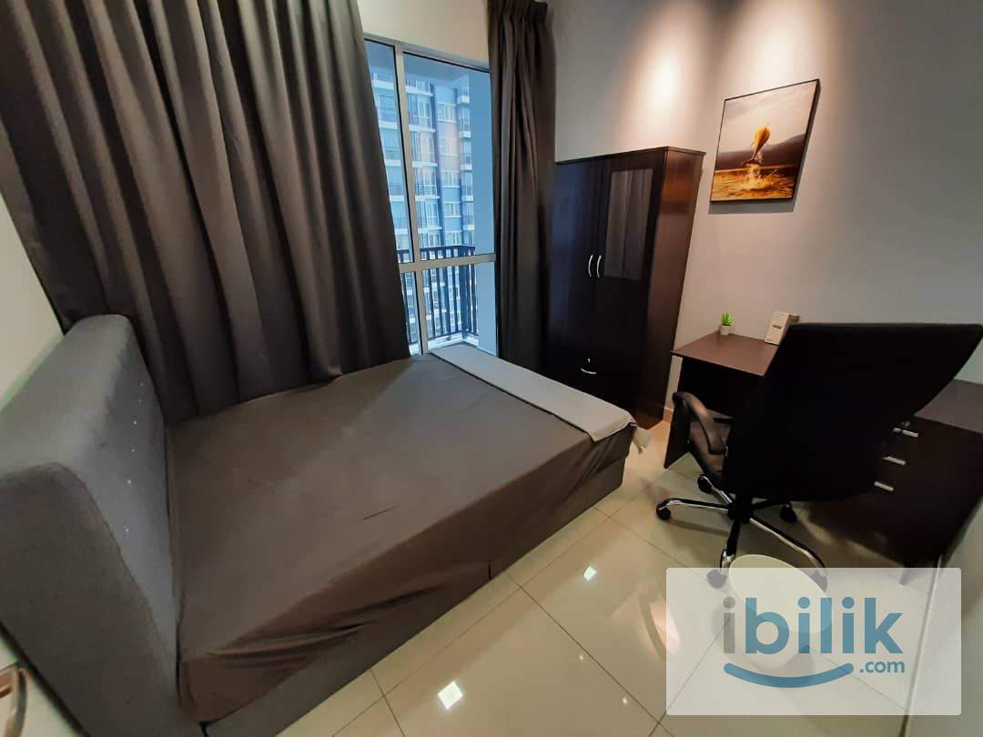 Free WIFI Single Room at Pinnacle Sri Petaling - Image 1