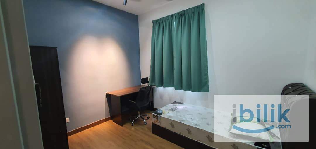 Free WIFI Single Room at Pinnacle Sri Petaling - Image 1