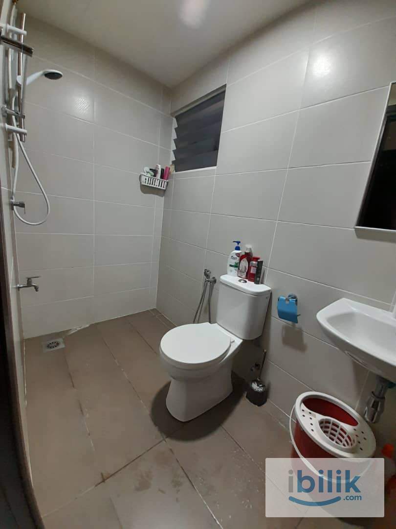 Free WIFI Single Room at Paraiso Residence - Image 2