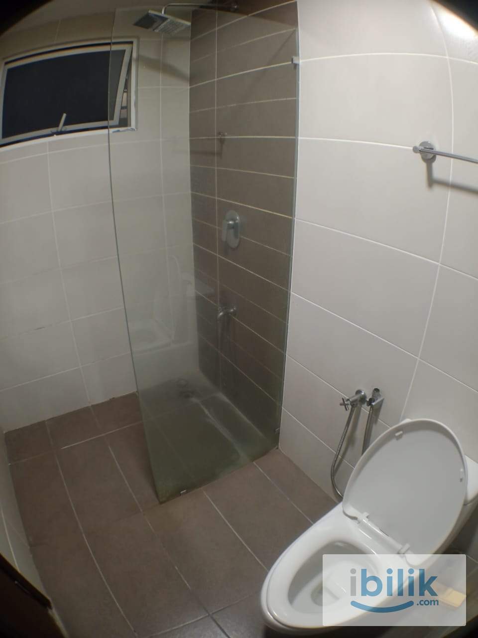 Free WIFI Single Room at Paraiso Residence - Image 3