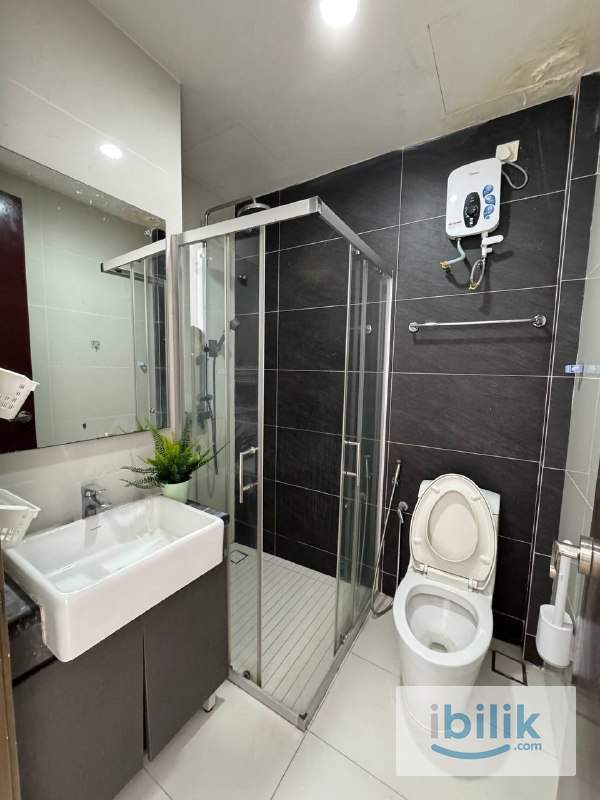 JB Sub Master Room Attached Toilet Near CIQ  - Image 5