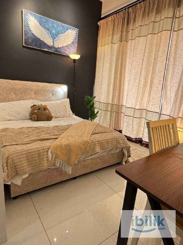 JB CIQ Balcony Room , 8 min drive to CIQ - Image 3