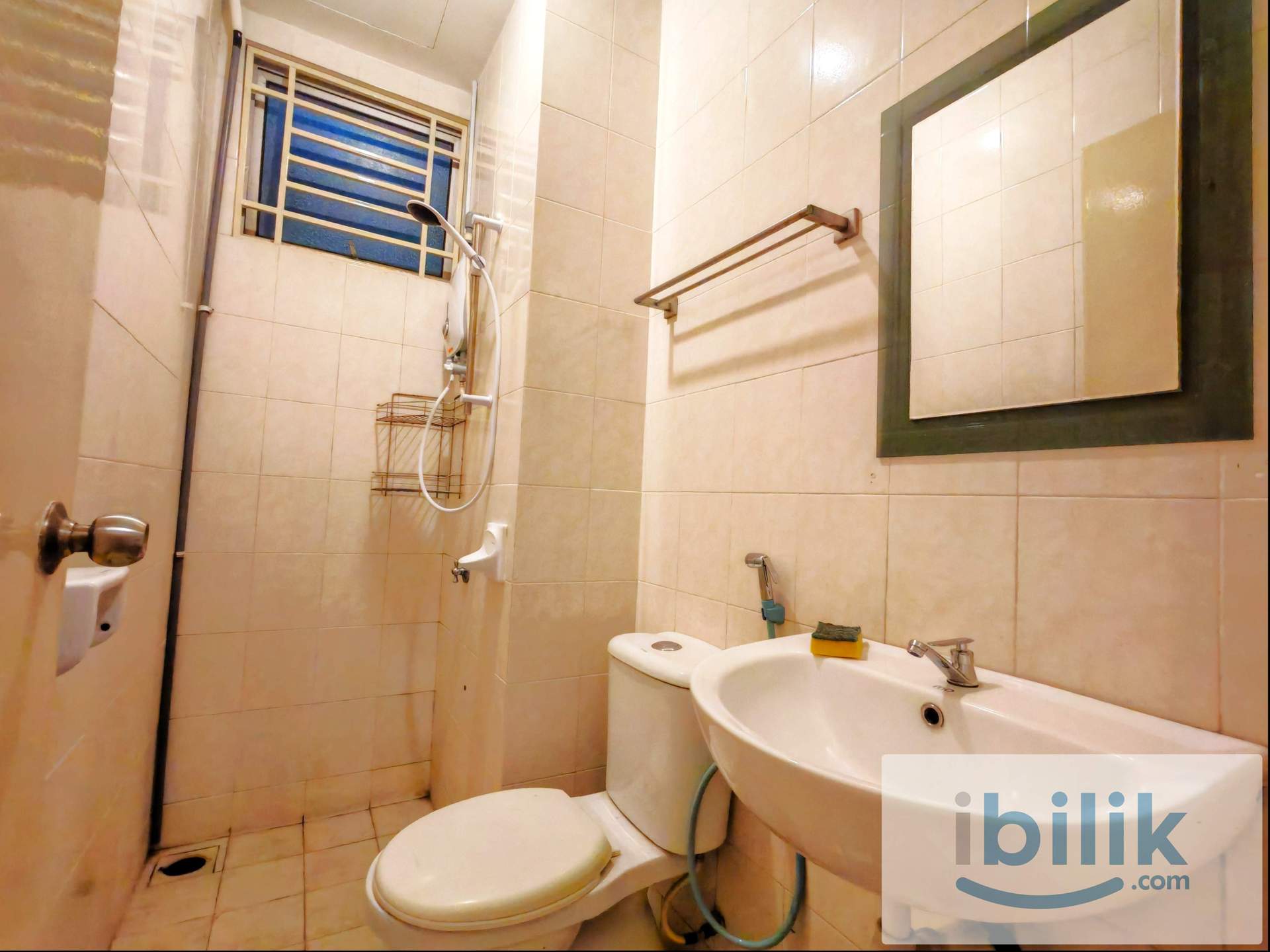 Subang Master Bedroom with Private Bathroom  - Image 4
