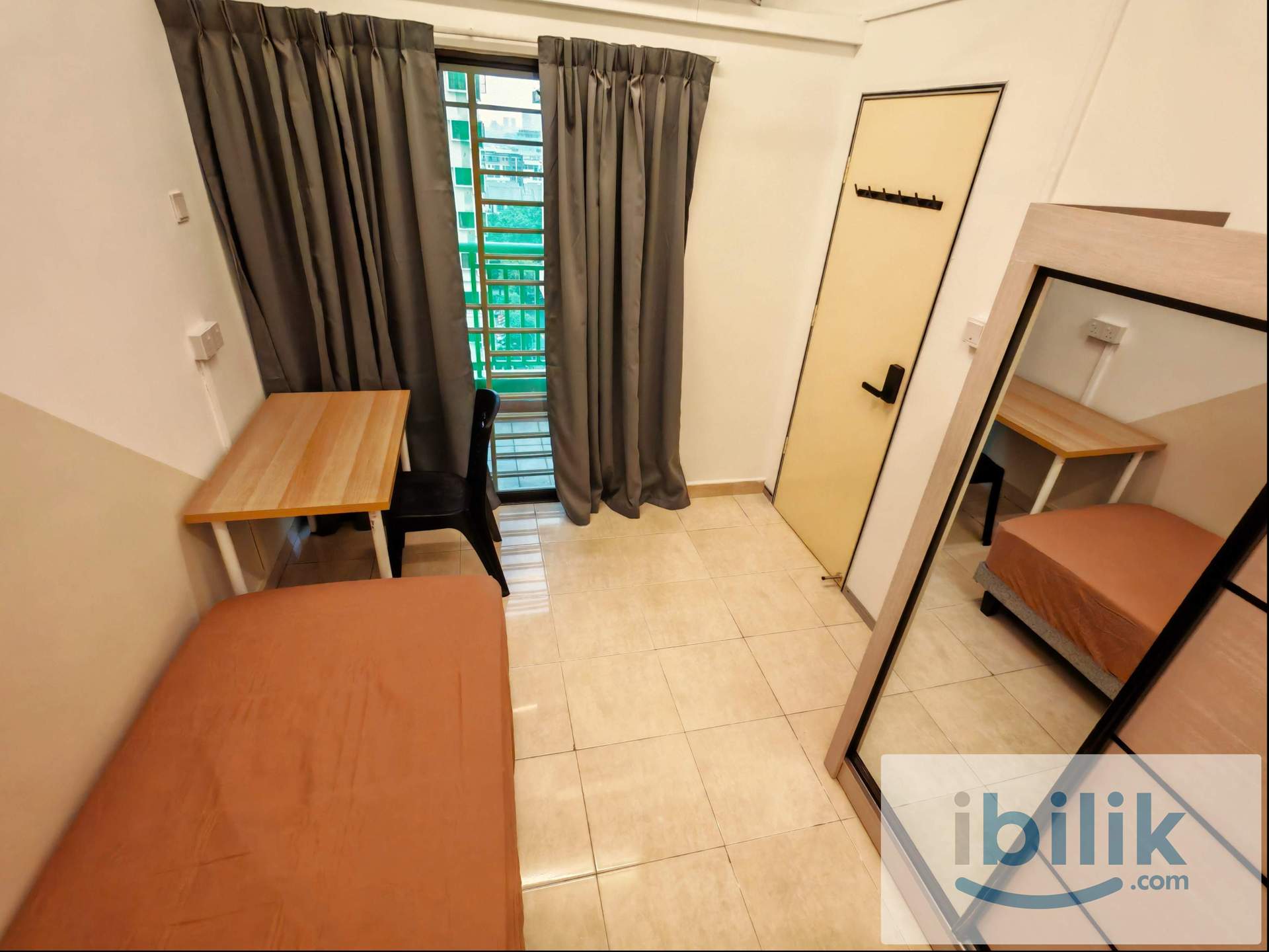 Bandar Utama Balcony Room - Image 6