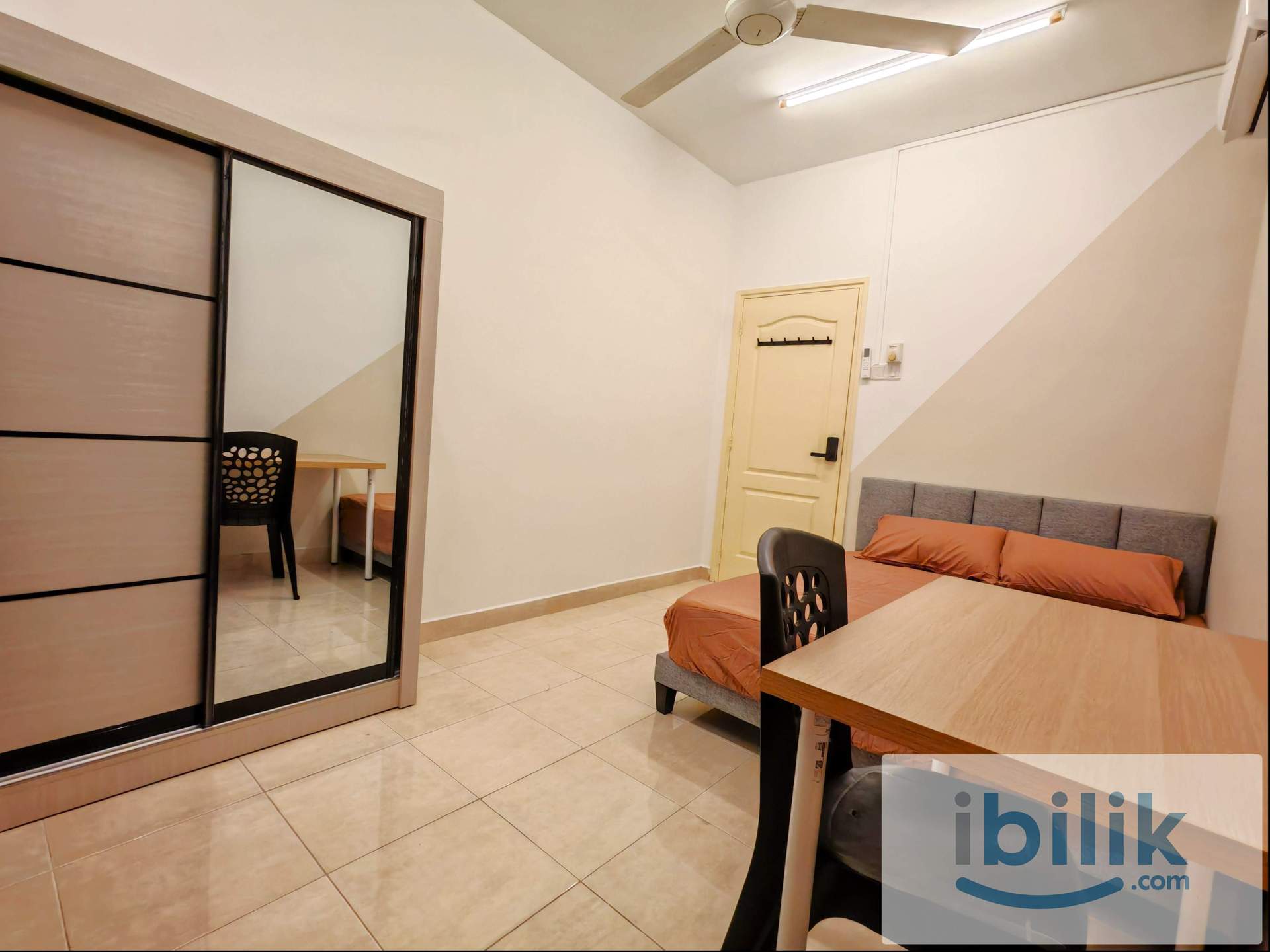 Bandar Utama Middle Room. Nearby MRT. Free WiFi electricity  - Image 2
