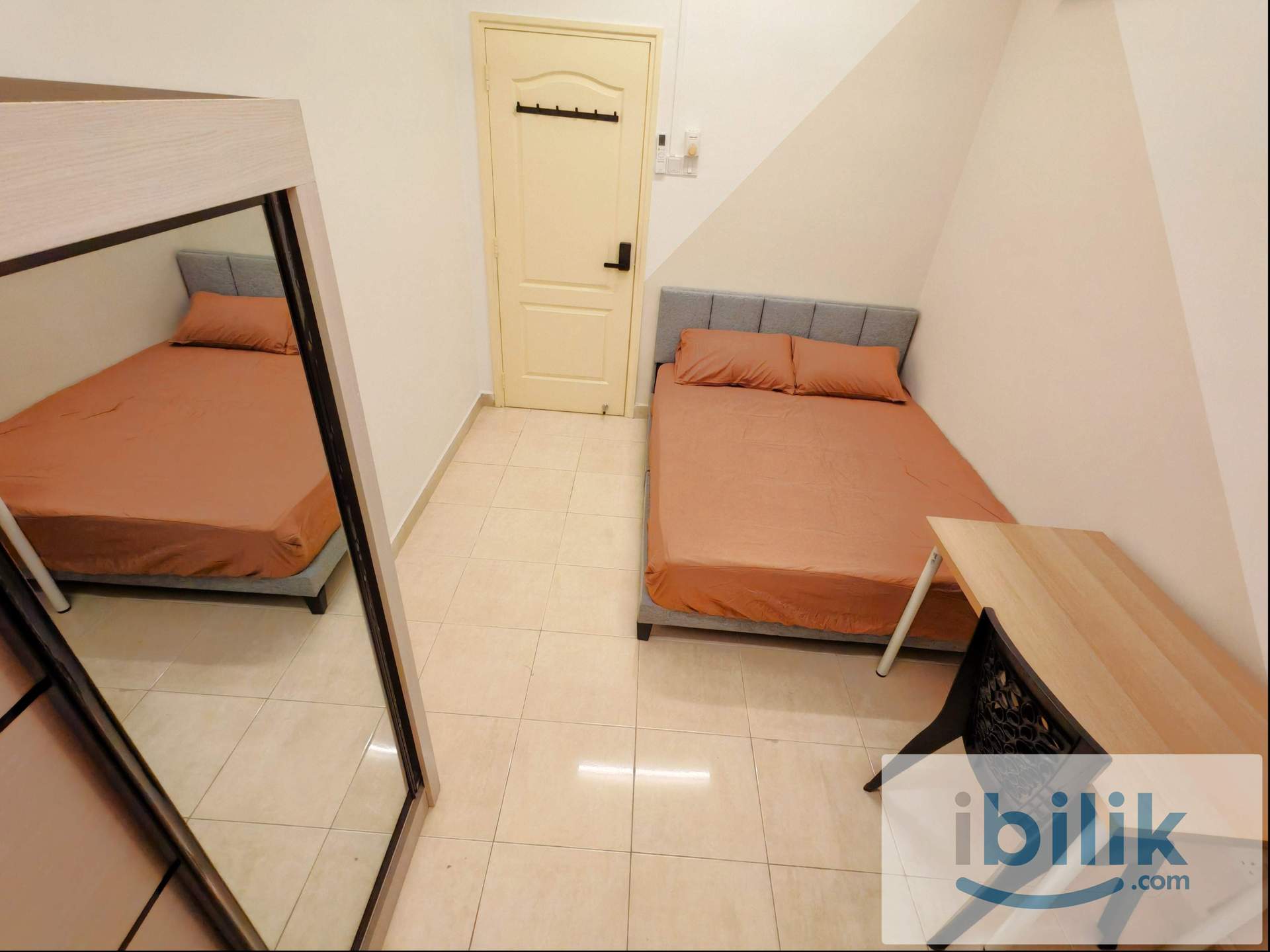 Bandar Utama Middle Room. Nearby MRT. Free WiFi electricity  - Image 3