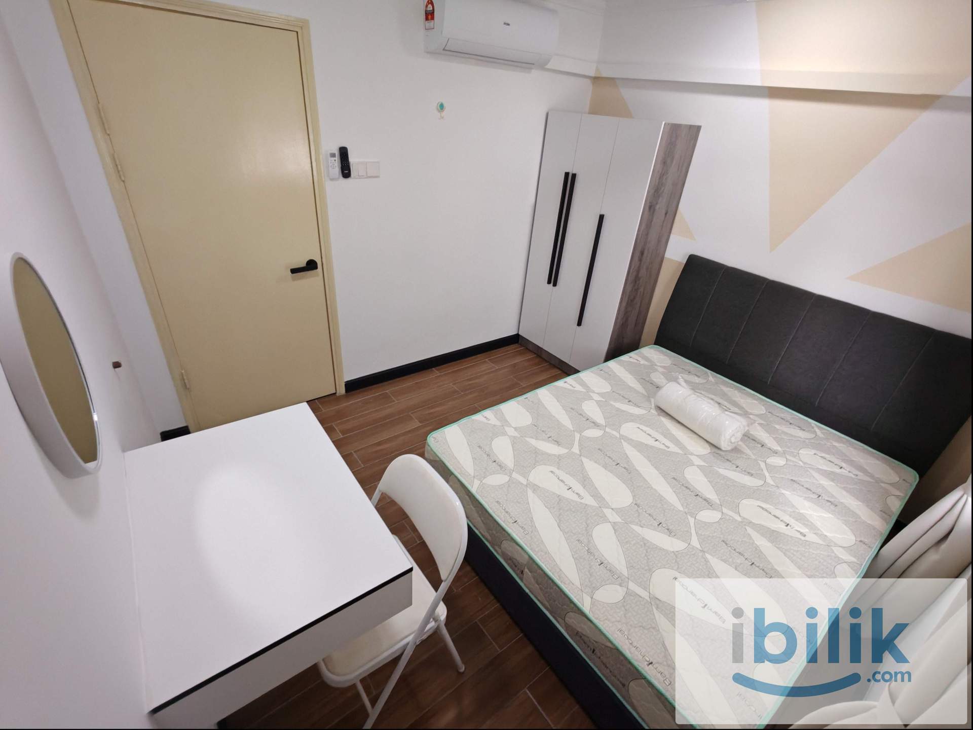 Bangsar South Beautiful Middle Room. Nearby LRT & UM. Free WiFi electricity  - Image 2