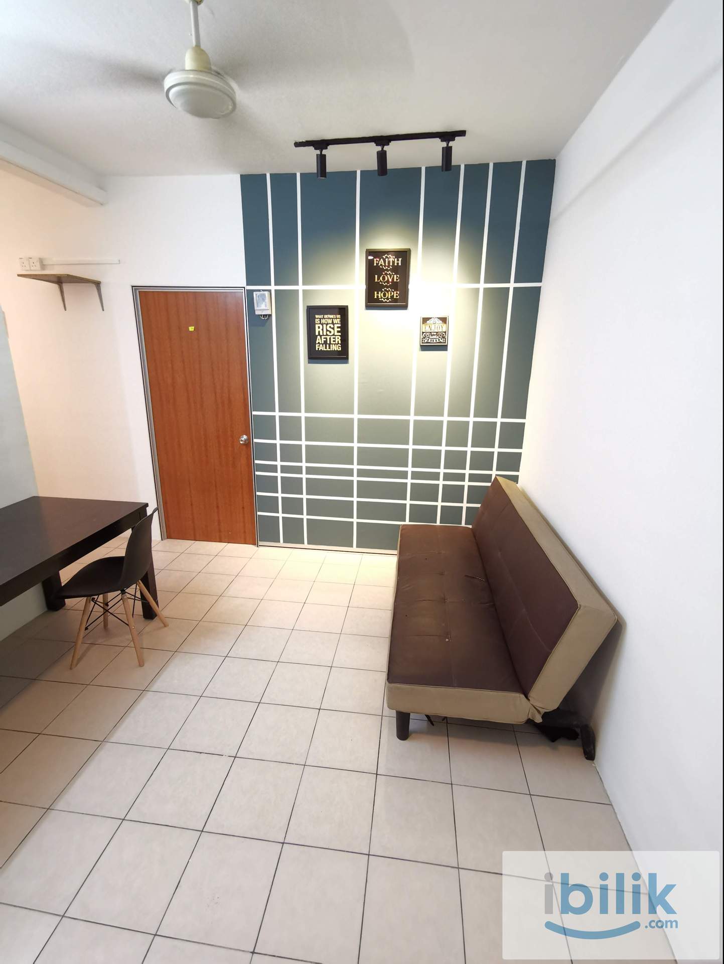 Subang Jaya Middle Bedroom. Free WiFi electricity.  - Image 4