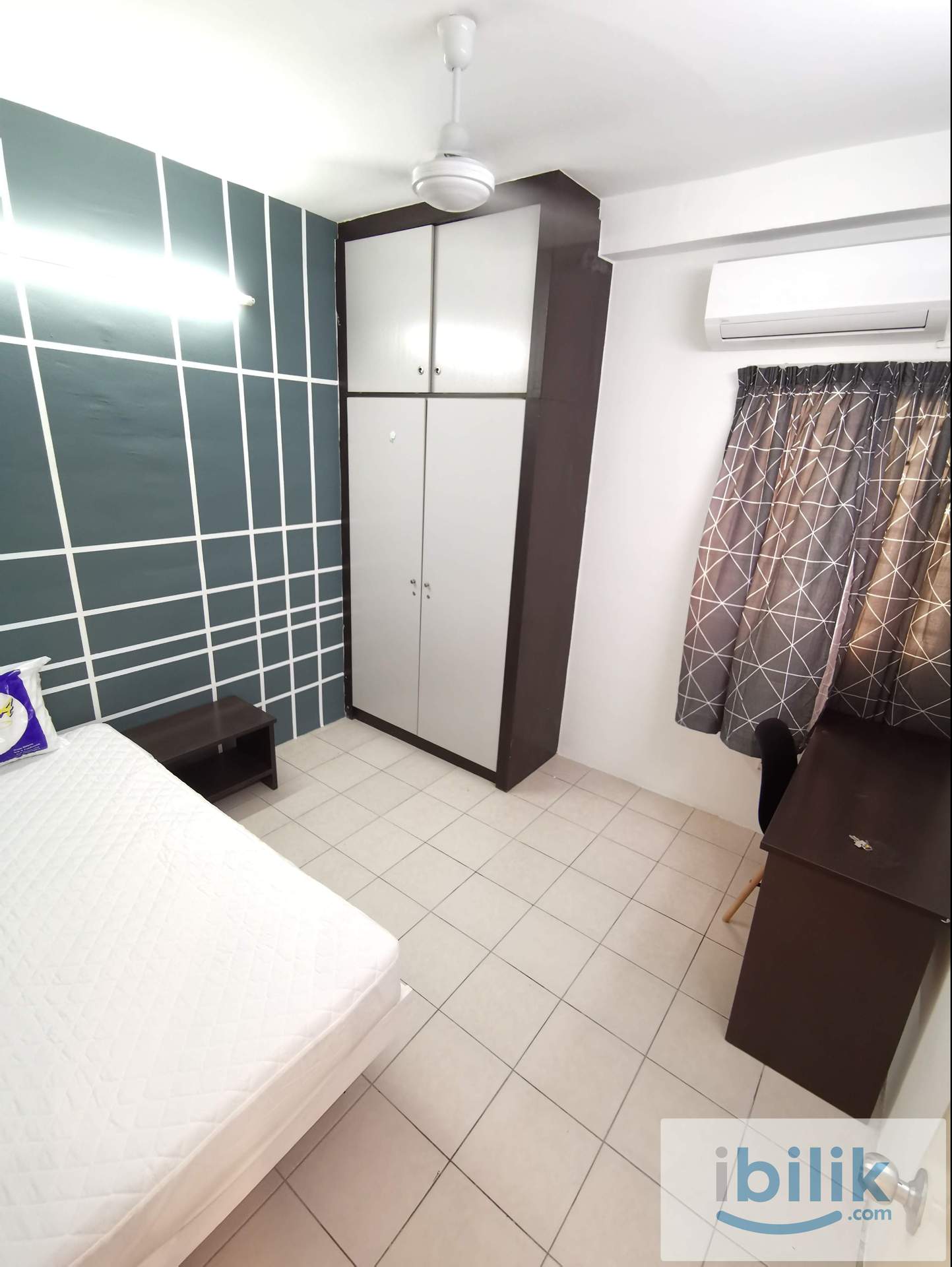 Subang Jaya Middle Bedroom. Free WiFi electricity.  - Image 1