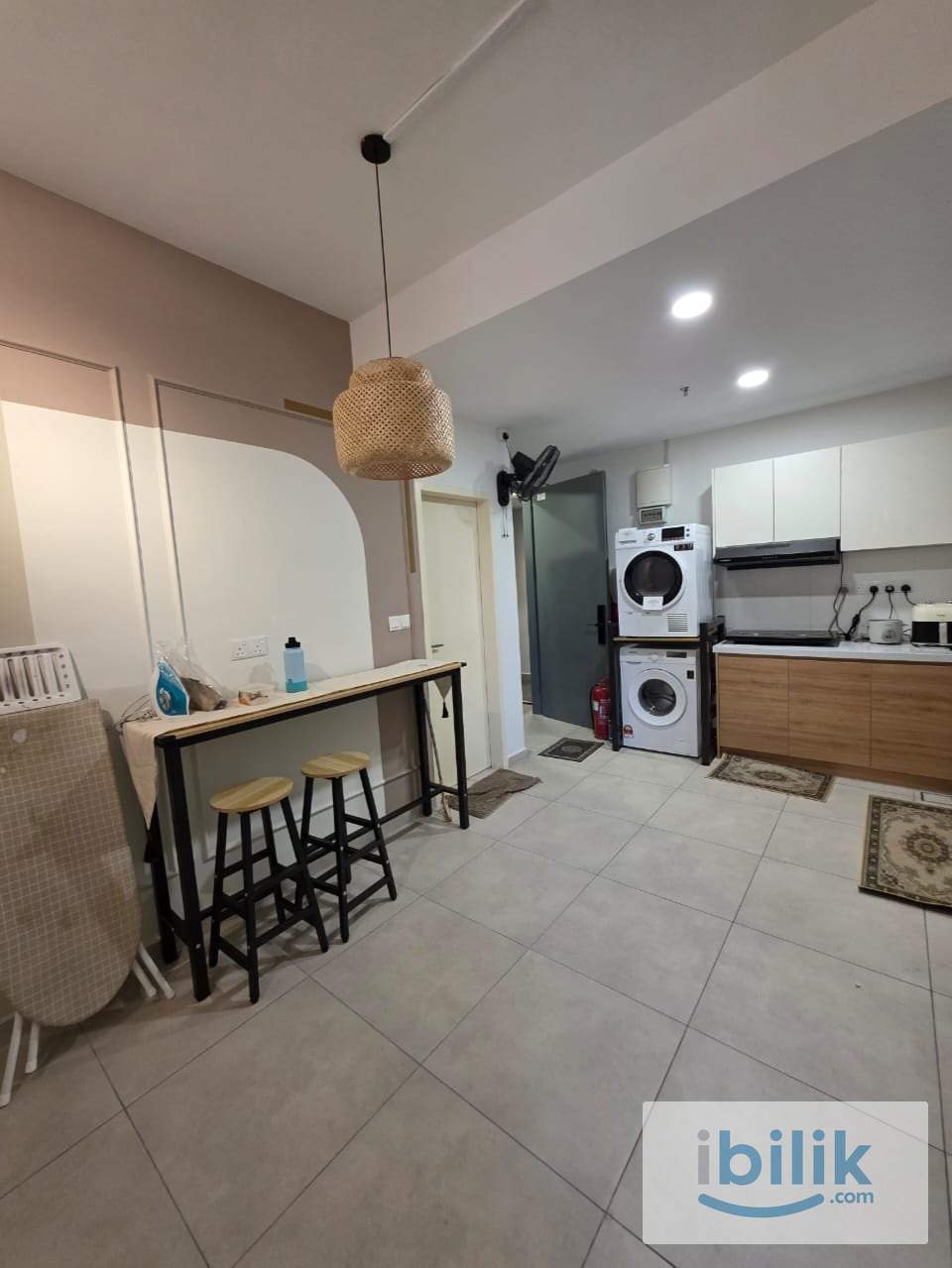 Master Room - Image 1