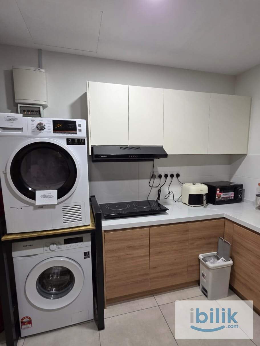 Master Room - Image 3