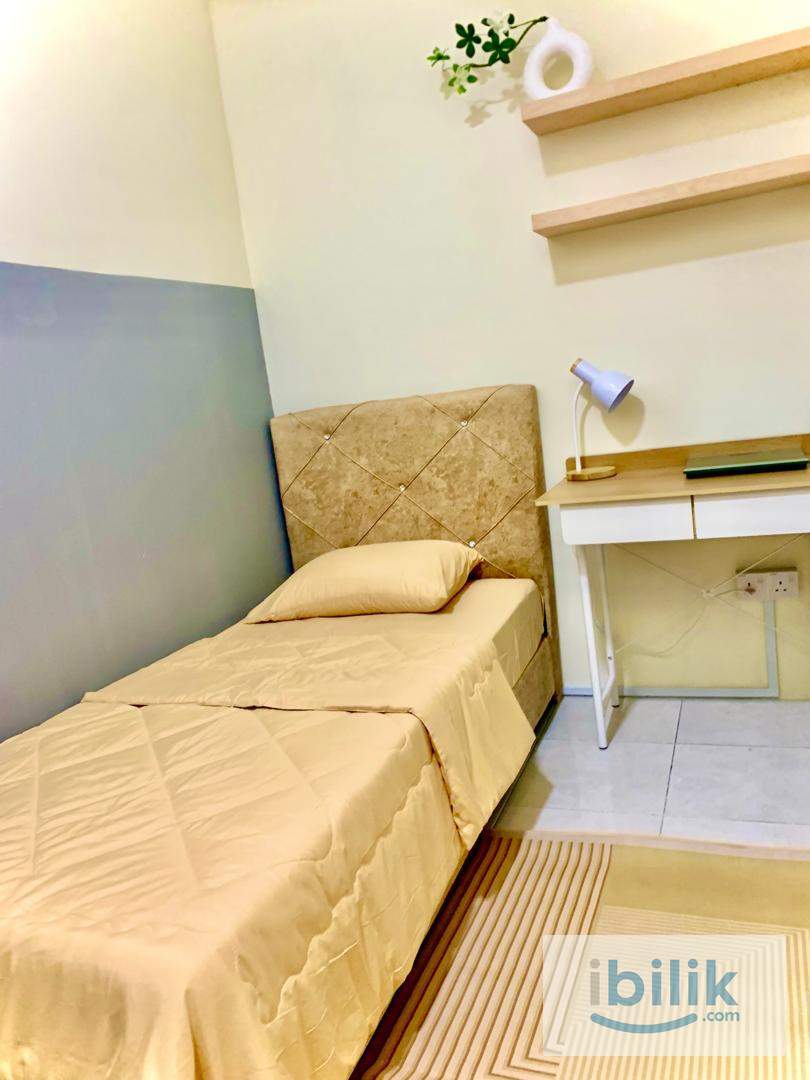 🌸 Fully Furnished Townhouse Room for Rent (Small) - Image 2