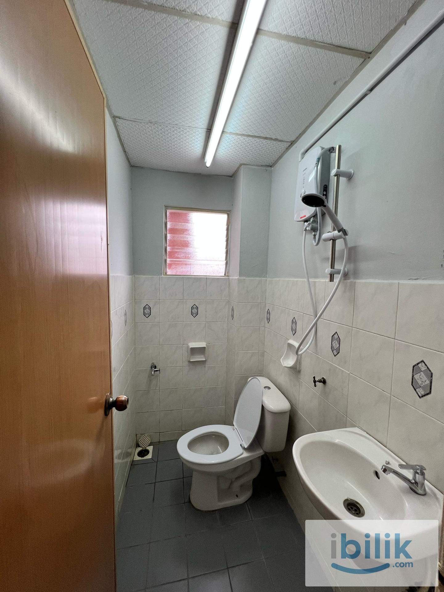 BILIK UNTUK DISEWA || KLIA/KLIA2/CYBERJAYA/PUTRAJAYA/NILAI/SALAK TINGGI - Image 9