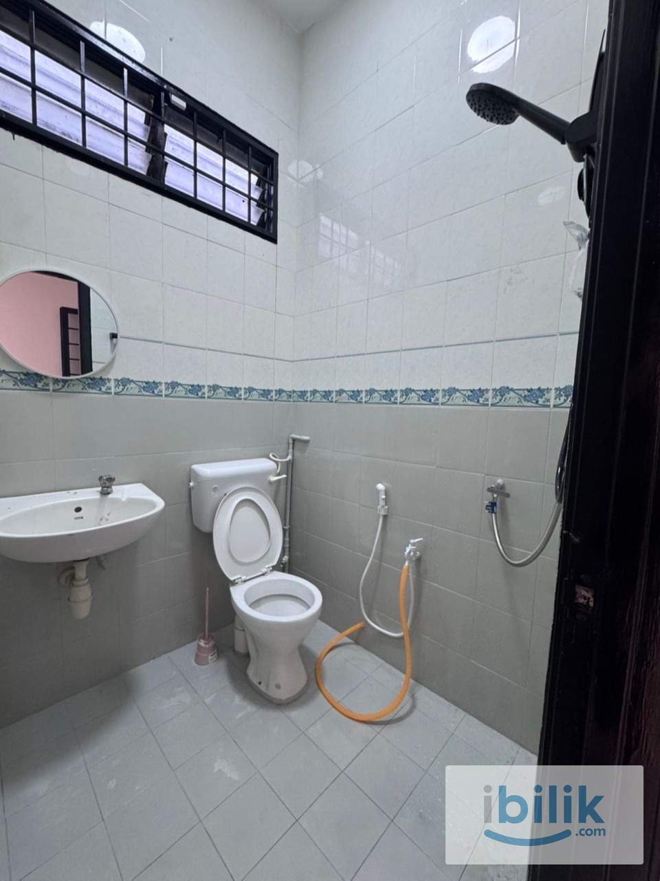 🌟 5 mins → Infineon | 7 mins → MMU | 10 mins → Manipal |Fully Furnished Room - Image 7