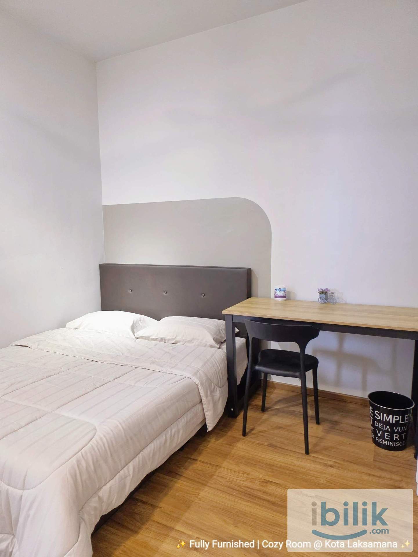 Middle ROOM - Image 6
