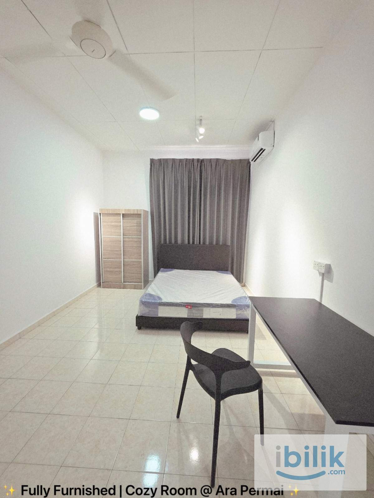 Master Room - Image 6