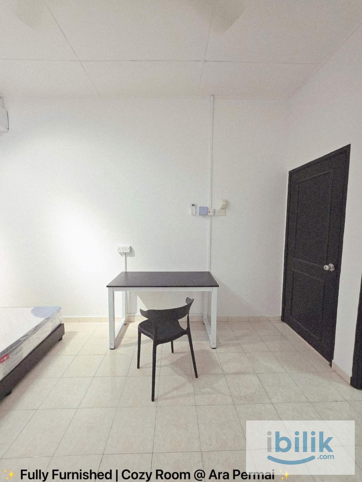 Master Room - Image 7