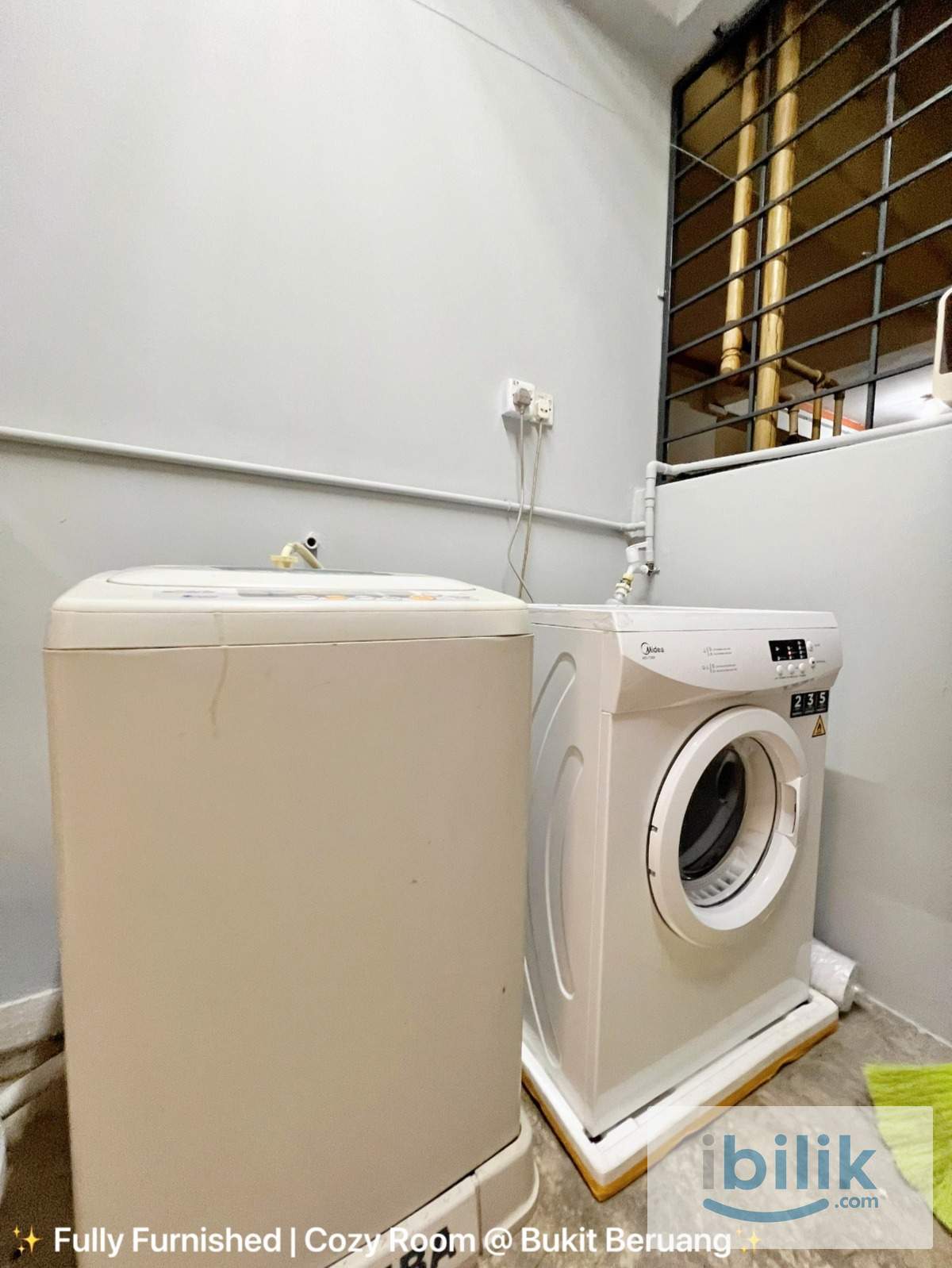 MIDDLE ROOM - Image 8