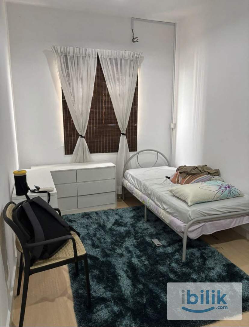Master Room to Rent , Bdr Parklands , Klang - Image 1