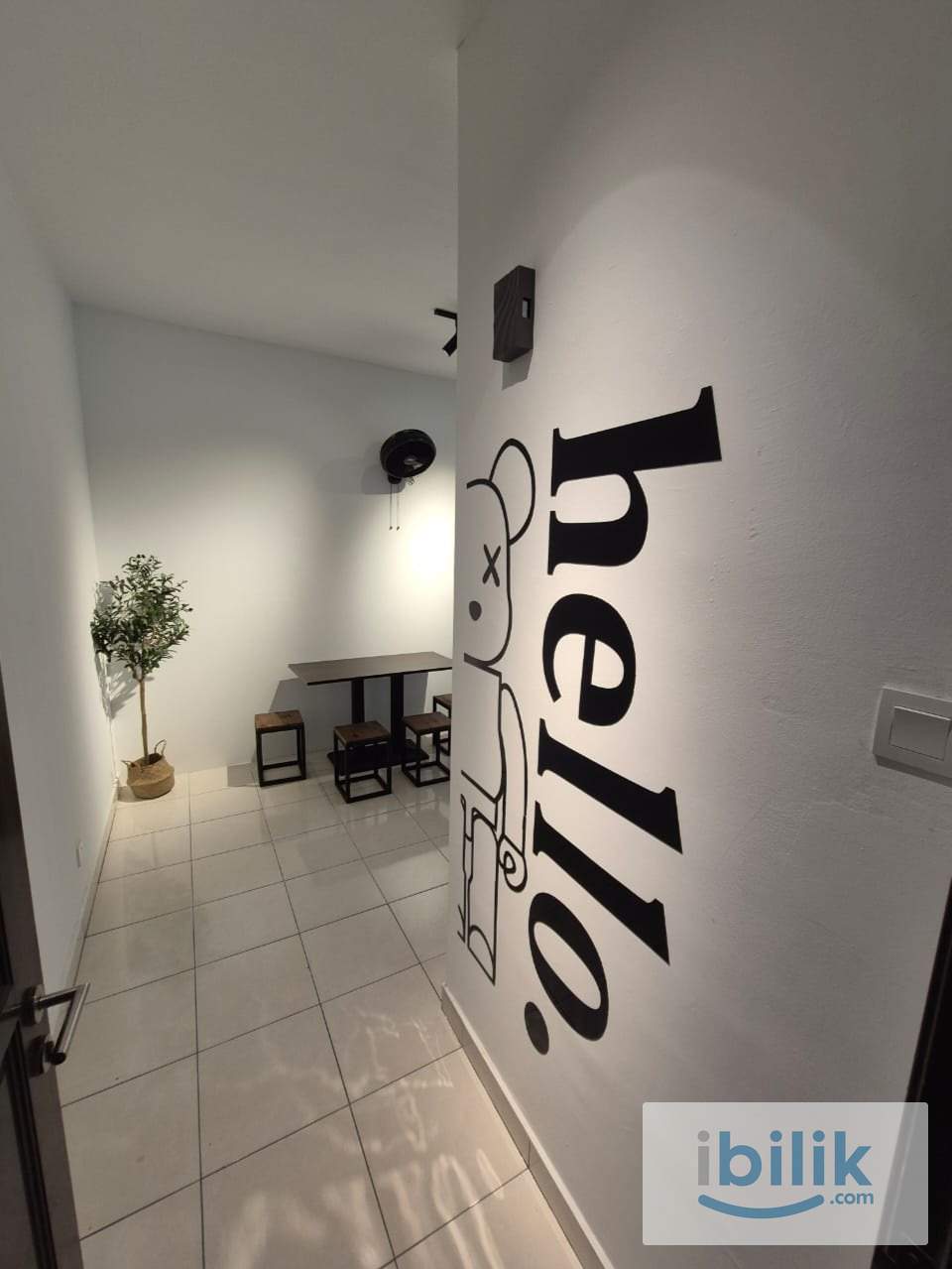 (Female Only) Casa Tiara Condo Medium Room with 2 super single bed for Rent - Image 5