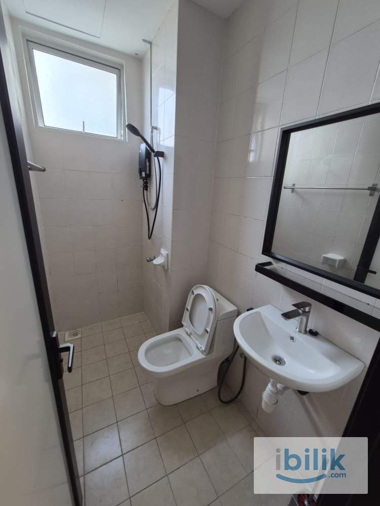  (Female Only) Casa Tiara Condo Super Single Room for Rent - Image 4