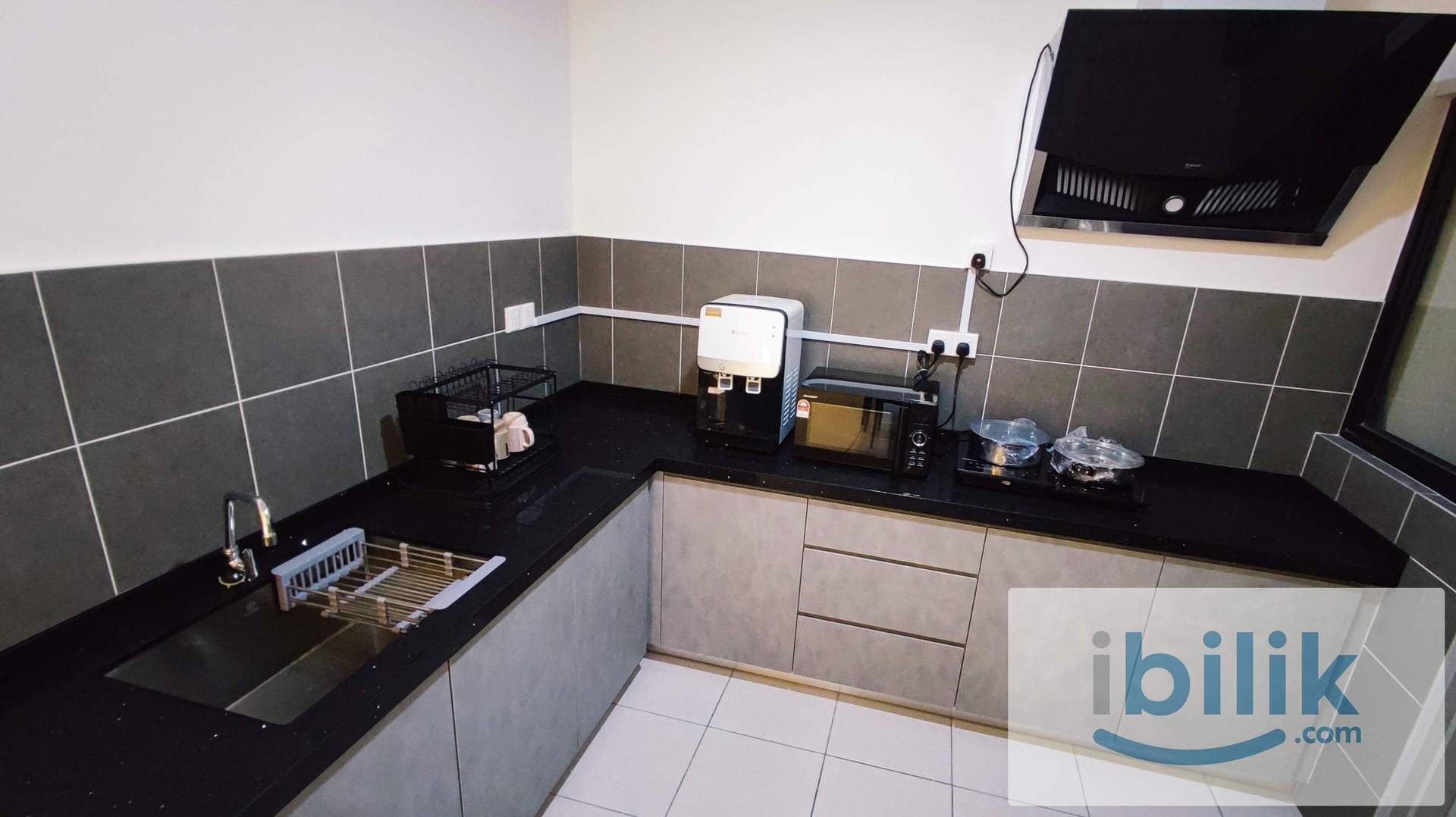 (Mixed Gender Unit) Middle Room at Netizen Residence, Bandar Tun Hussein Onn (Very Near MRT Tun Hussein Onn) - Image 5
