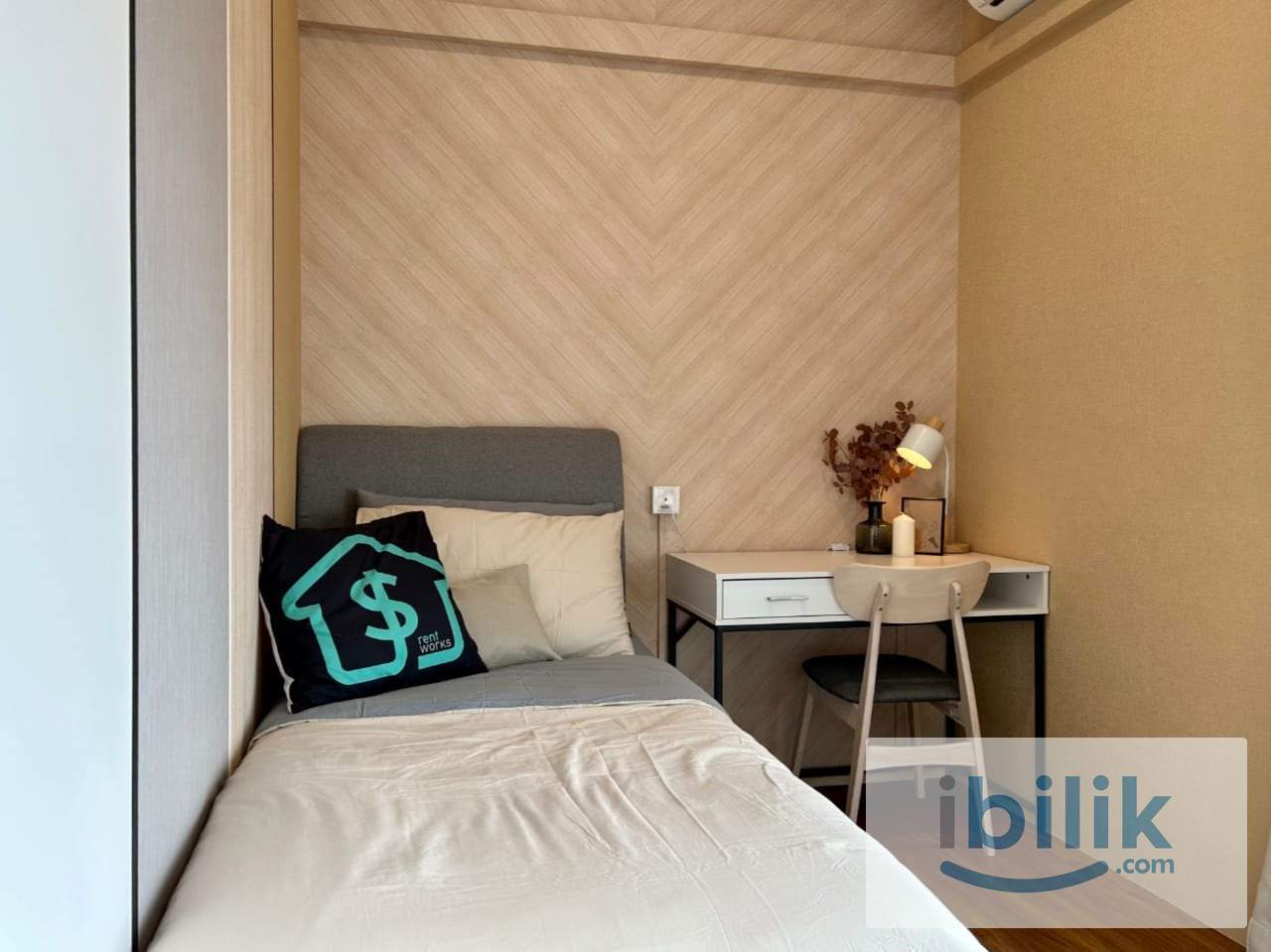 (Female Only) Single Room at Armani Soho (Shuttle Bus To LRT Taipan) - Image 3
