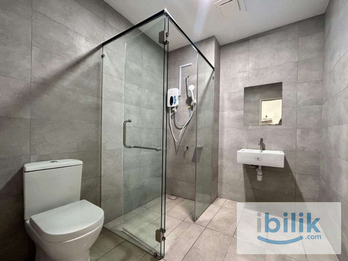 (Female Only) Single Room at Armani Soho (Shuttle Bus To LRT Taipan) - Image 7