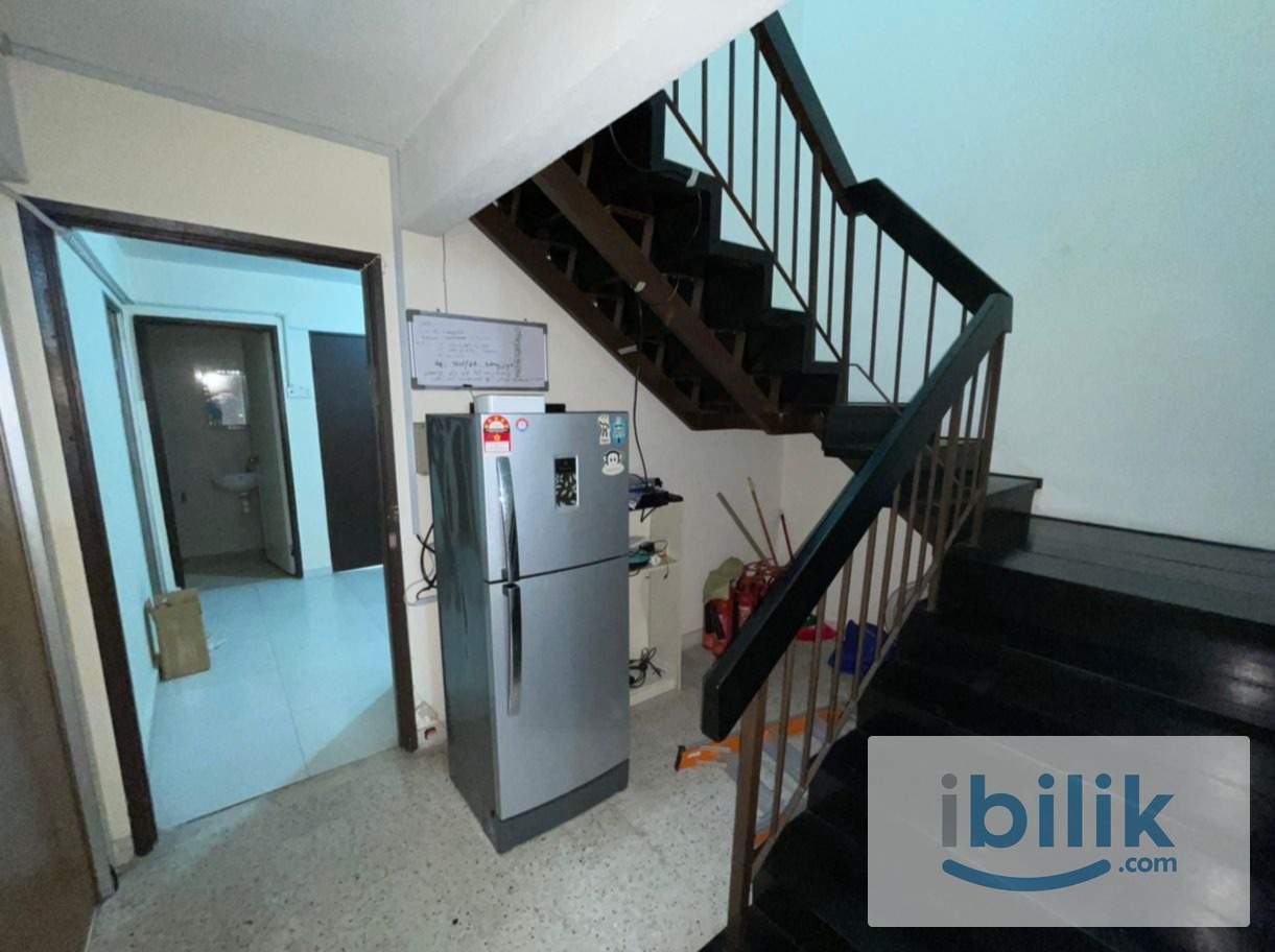 (With Attached Bathroom) Single Room at SS15 (Very Near Inti College) - Image 5