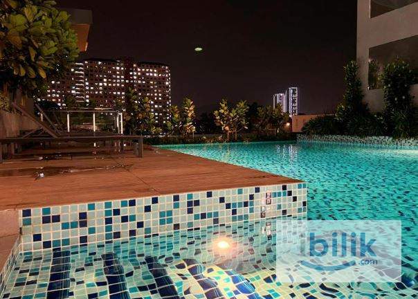 Fully furnished Queen Size Bed Studio at Neu Suites Nearby KLCC and LRT JELATEK STATION - Image 1