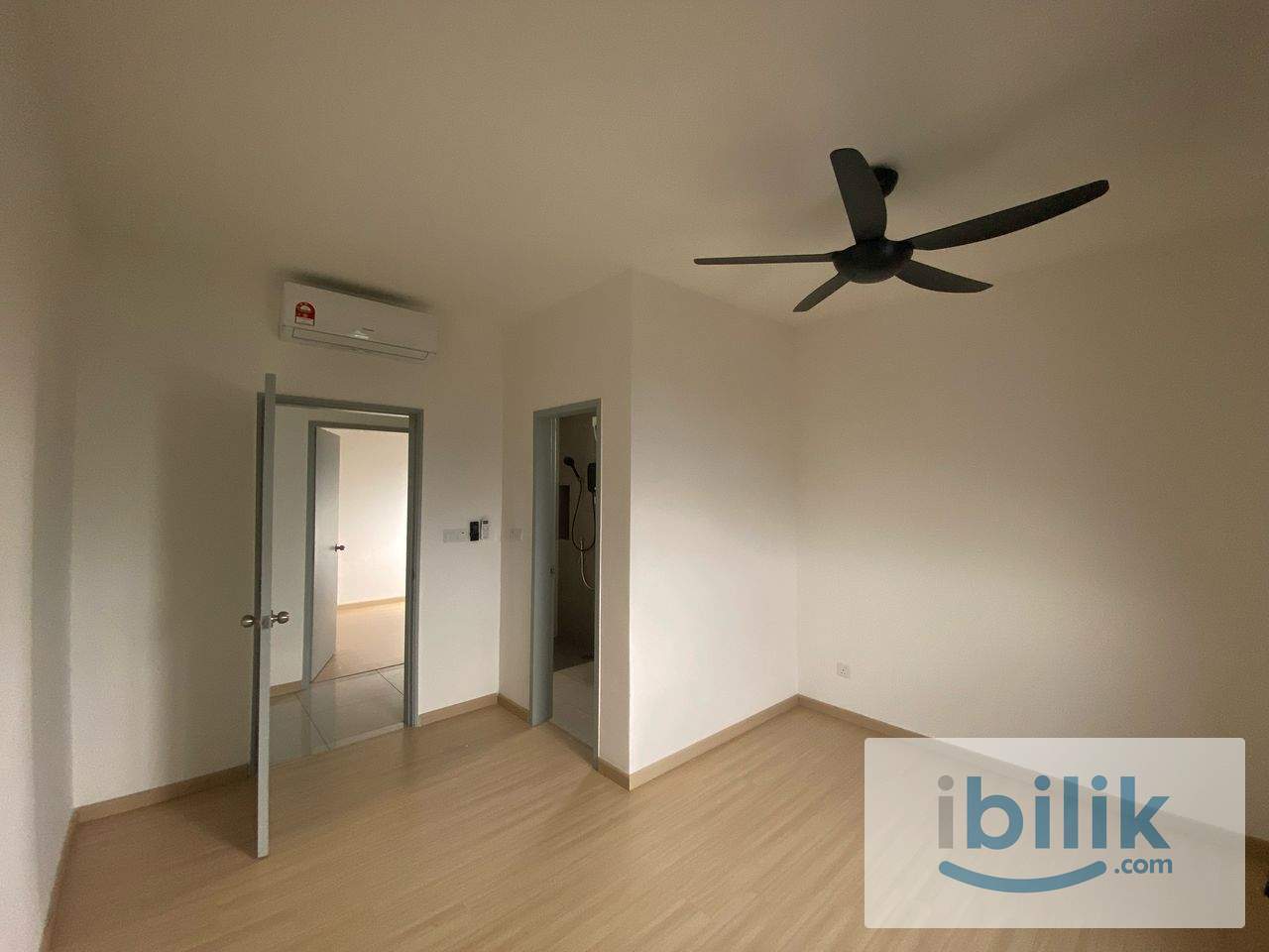 Whole Unit 4 Bedrooms 2 Bathrooms @ Mira Shorea Puchong Partially Furnished For Rent - Image 8