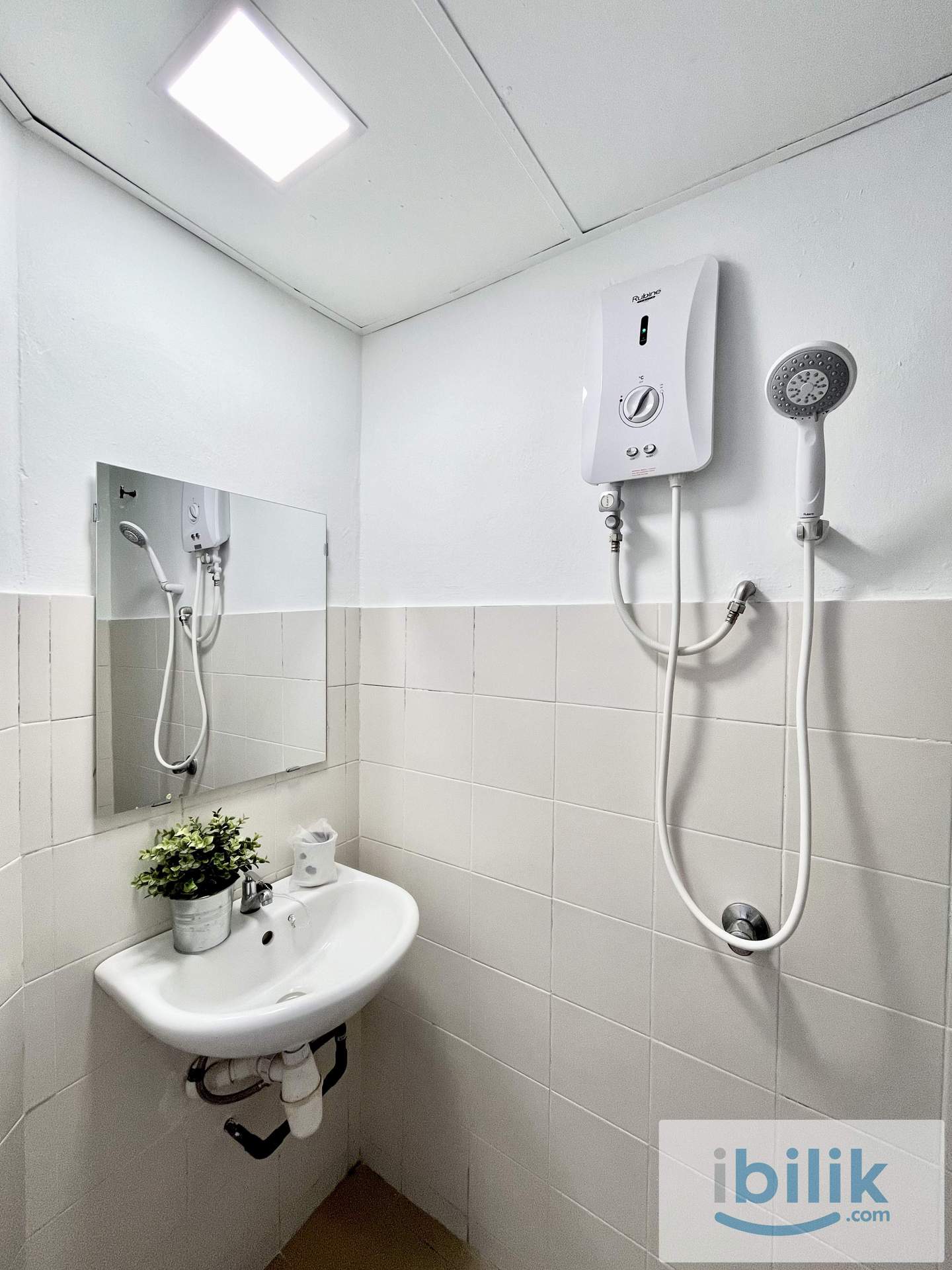 Fully furnished studio at Bukit Damansara Direct Link to MRT Nearby Bukit Bintang, Pavillion, KL City Centre, Bangsar - Image 4