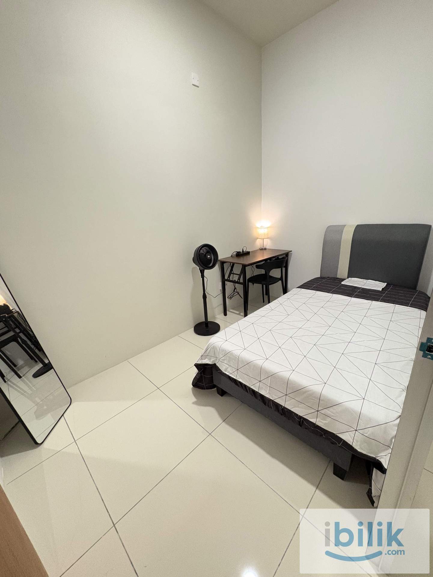 Room for rent  - Image 1