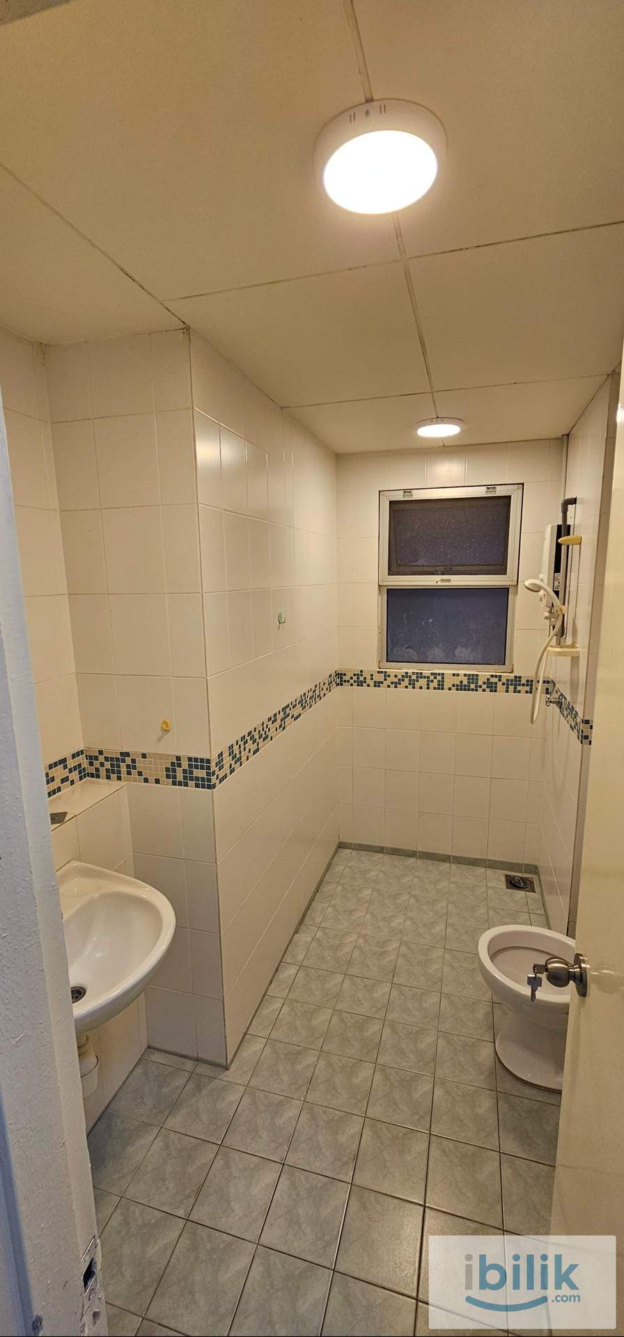 MEDIUM ROOM/CLEAN UNIT! FULLY FURNISHED! MALE/MUSLIM UNIT! - Image 7