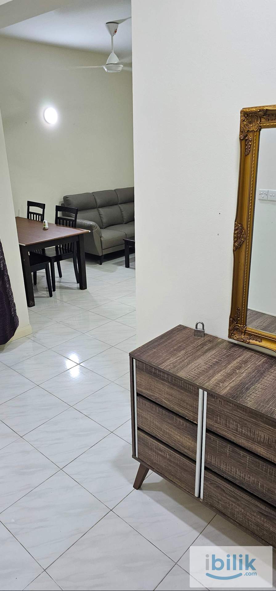 MASTER ROOM/CLEAN UNIT! FULLY FURNISHED! FEMALE/MUSLIM UNIT! - Image 5
