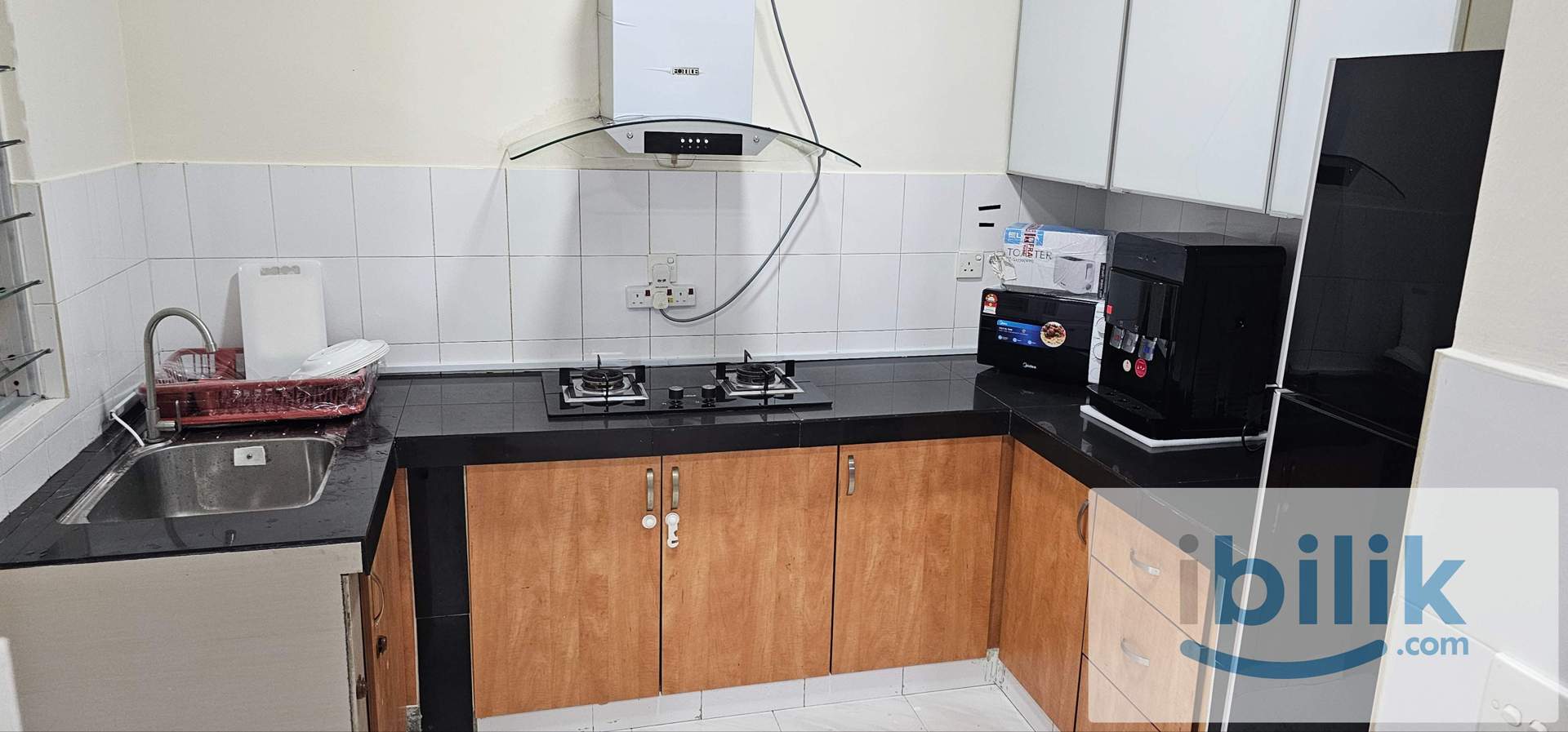 MASTER ROOM/CLEAN UNIT! FULLY FURNISHED! FEMALE/MUSLIM UNIT! - Image 7