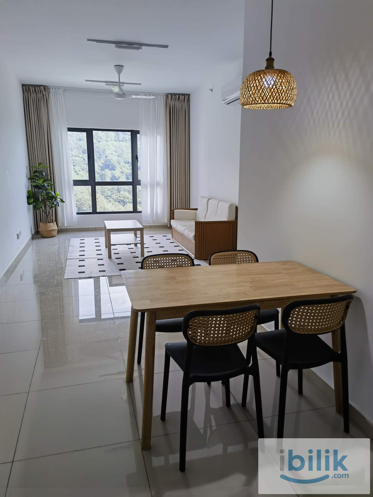 D'Quince 3R2B unit for rent (with 2 car parks at level 2) - Image 8