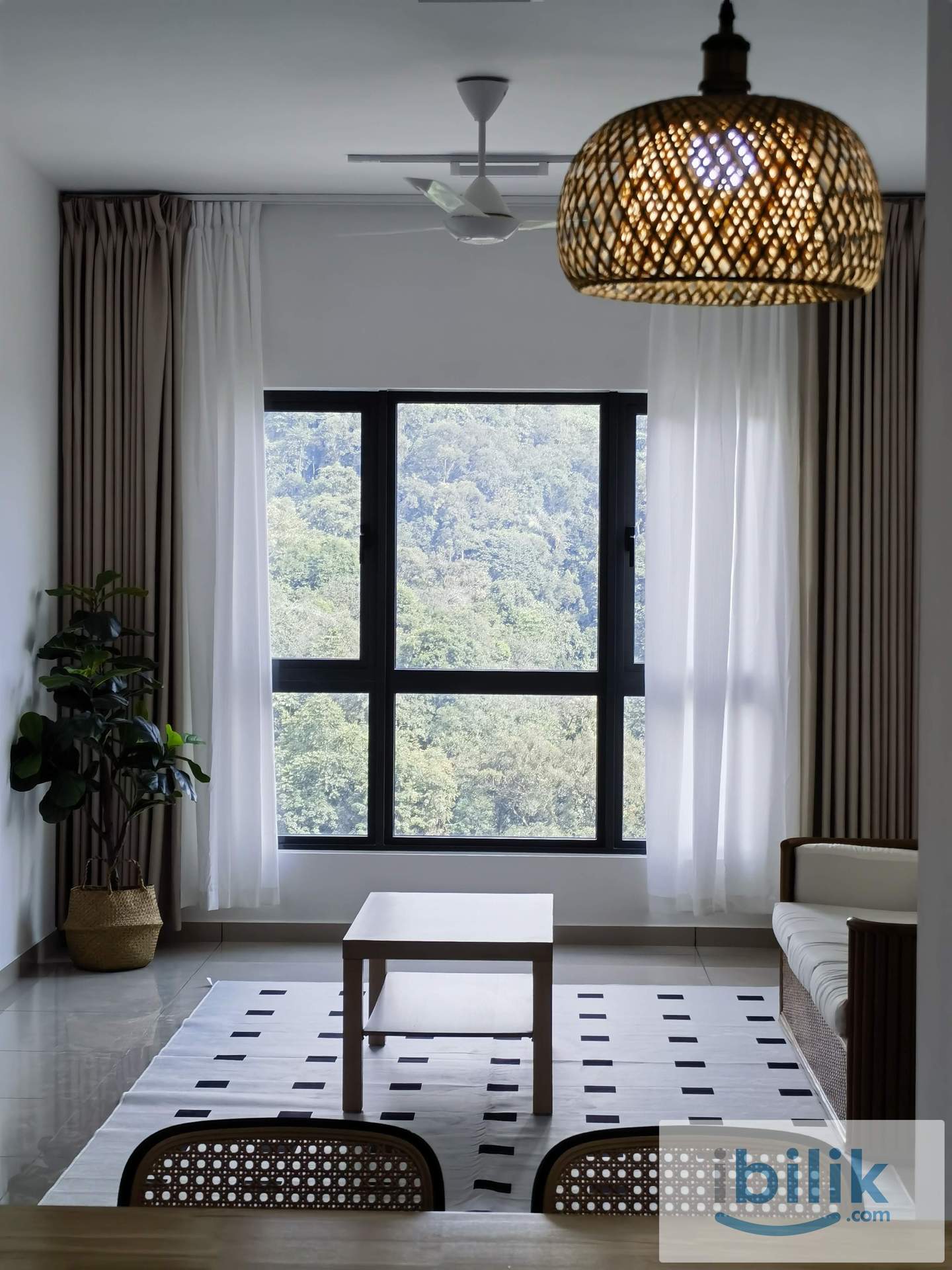 D'Quince 3R2B unit for rent (with 2 car parks at level 2) - Image 9