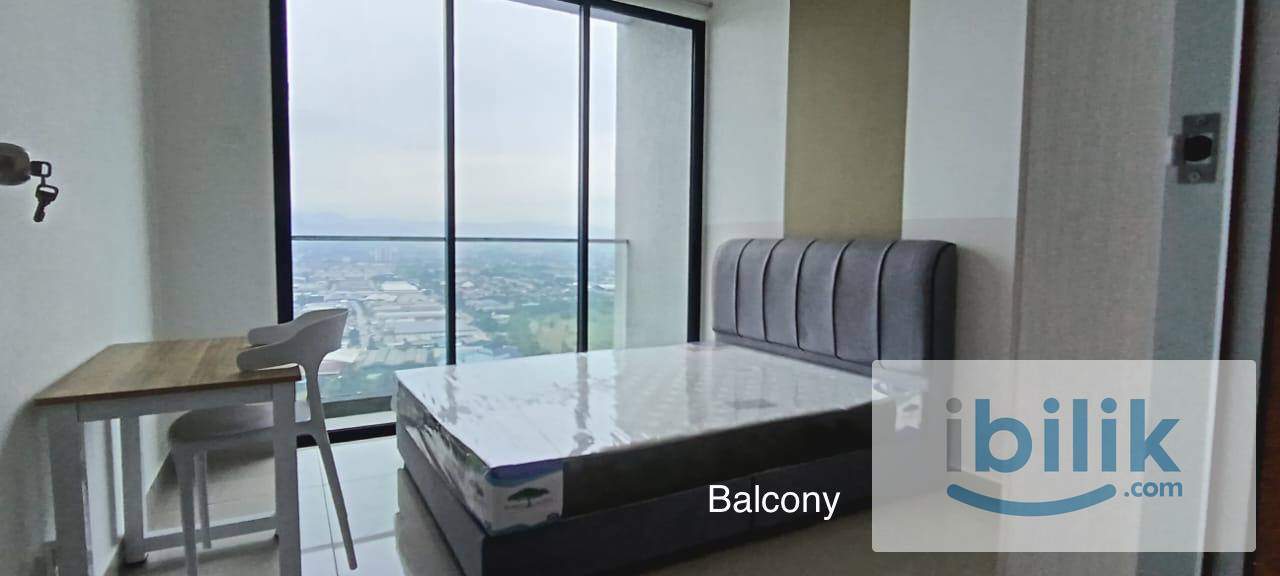 M VERTICA, Cheras Maluri, 7 Min Walk to MRT & LRT,FEMALE Big Medium Room - Image 1