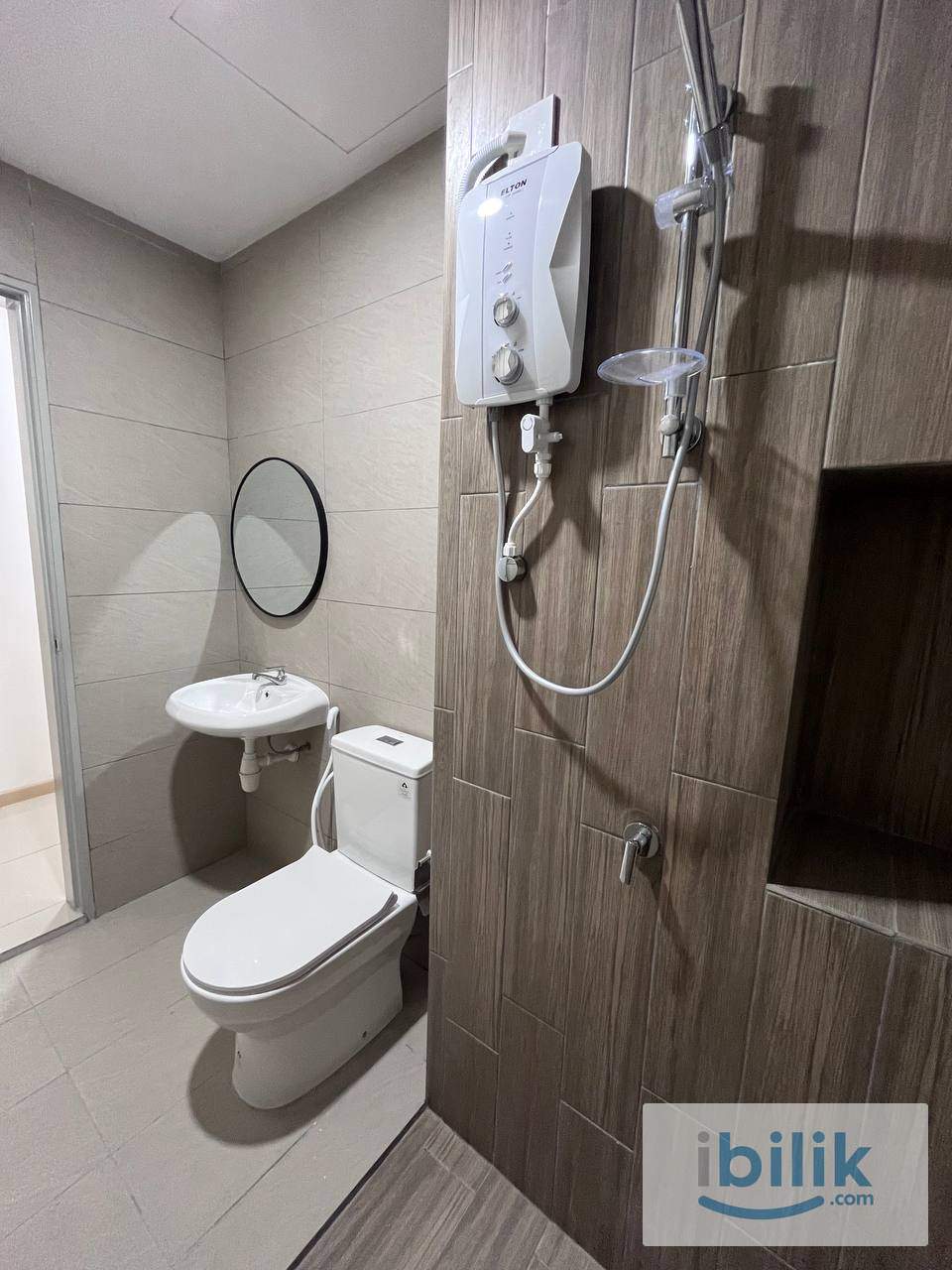 M VERTICA,FEMALE Master, Cheras Maluri, 7 Min Walk to MRT & LRT, FEMALE Master Room - Image 4