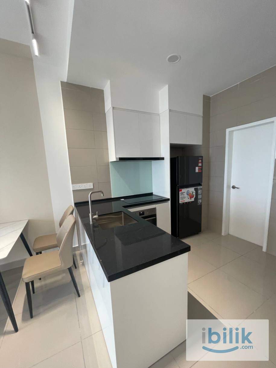 TV MEDIUM ROOM 2 Min Walk to MRT Taman Pertama - Image 2