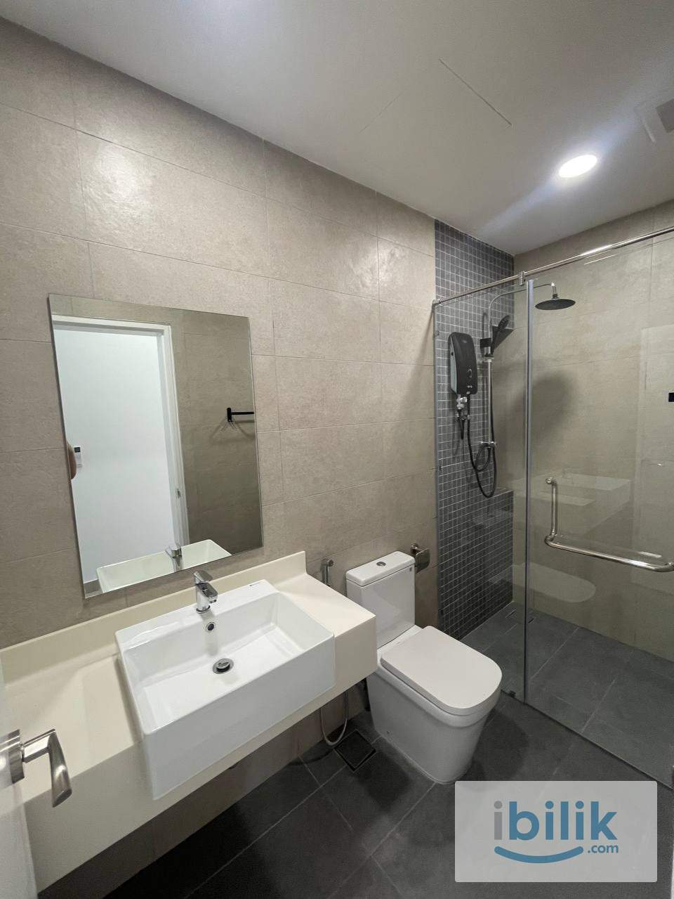 TV MEDIUM ROOM 2 Min Walk to MRT Taman Pertama - Image 3