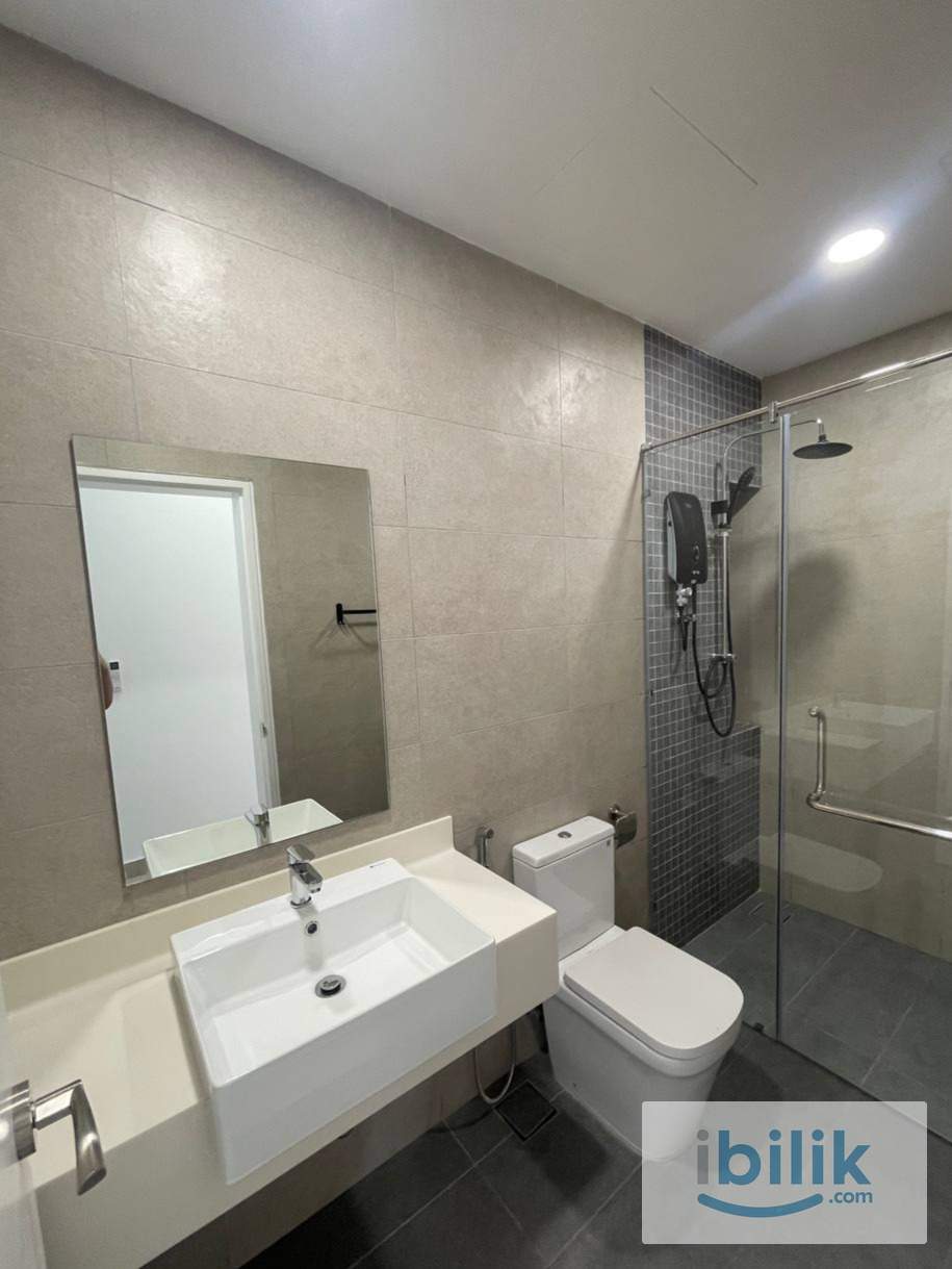 SMALL ROOM 2 Min Walk to MRT Taman Pertama - Image 4