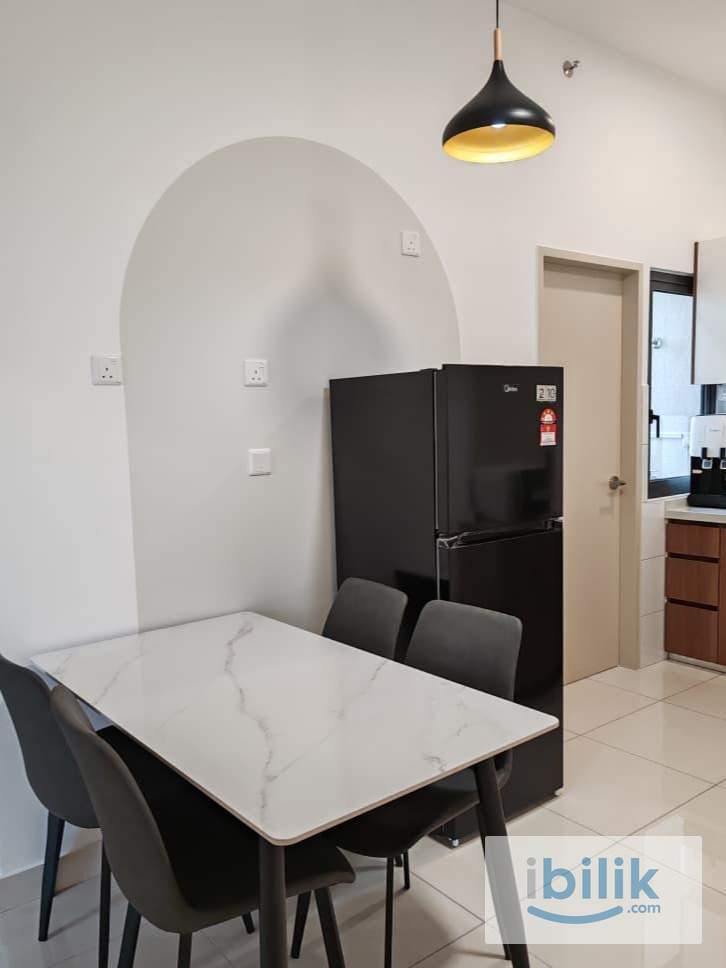 MASTER ROOM CHERAS 2min walk to Taman Pertama MRT Station private Bathroom - Image 6