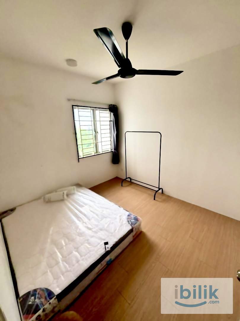 Setia Alam Middle Room - Image 4