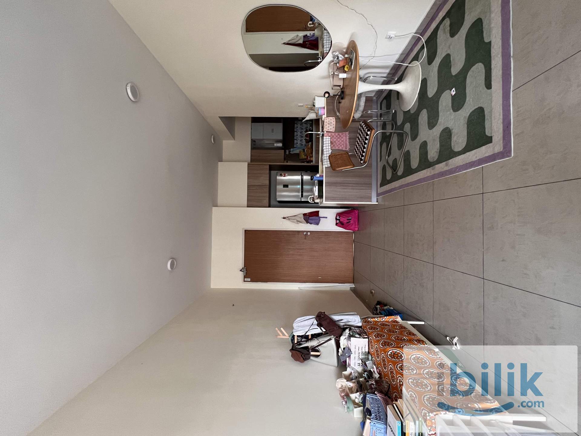 fully furnished master bedroom - Image 4