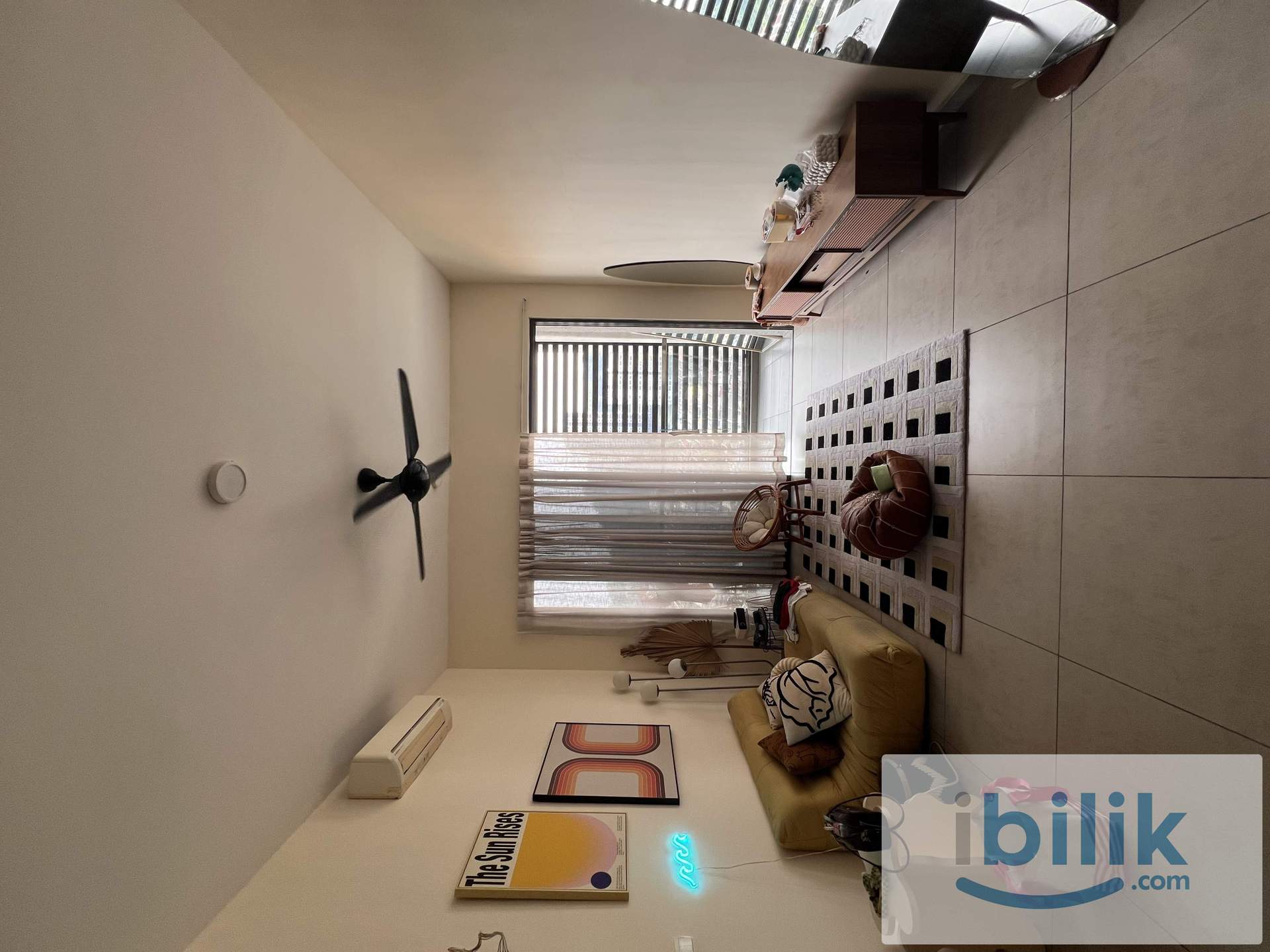 fully furnished master bedroom - Image 3