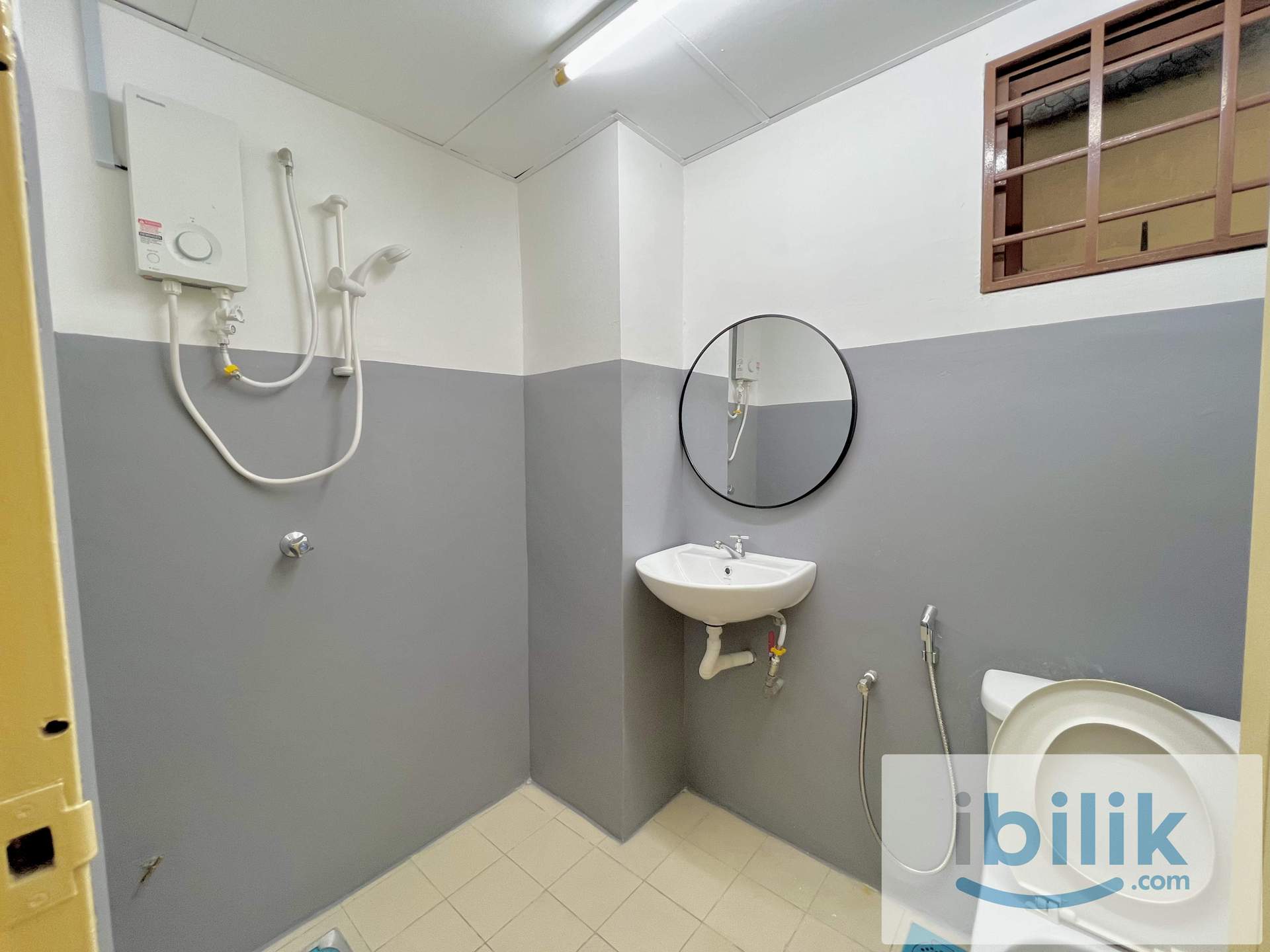 Master room for rent at Palm Spring @ Kota Damansara - Image 8