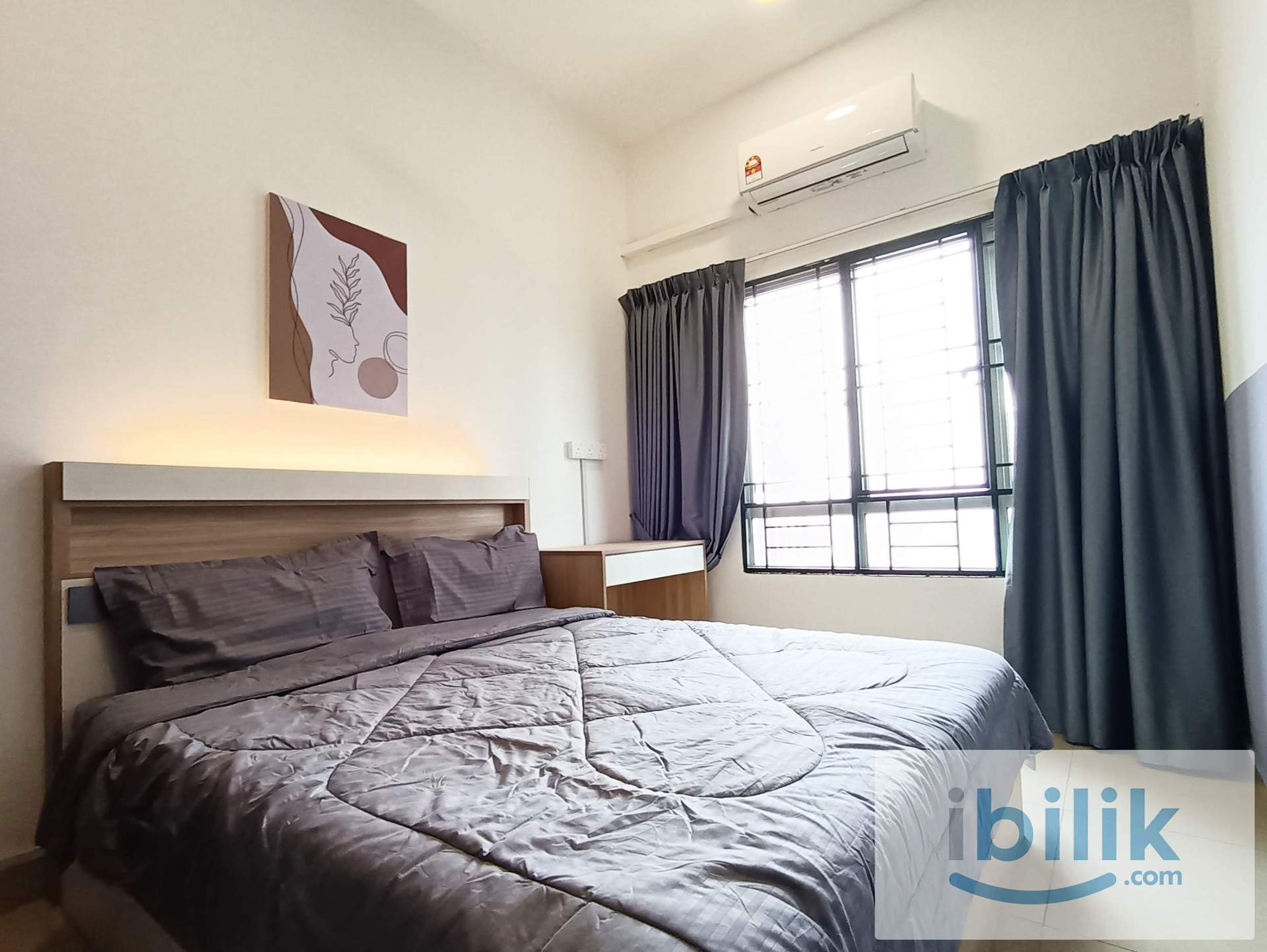 Mix Middle Room | WiFi Included | Near MRT Tmn Connaught - Image 1